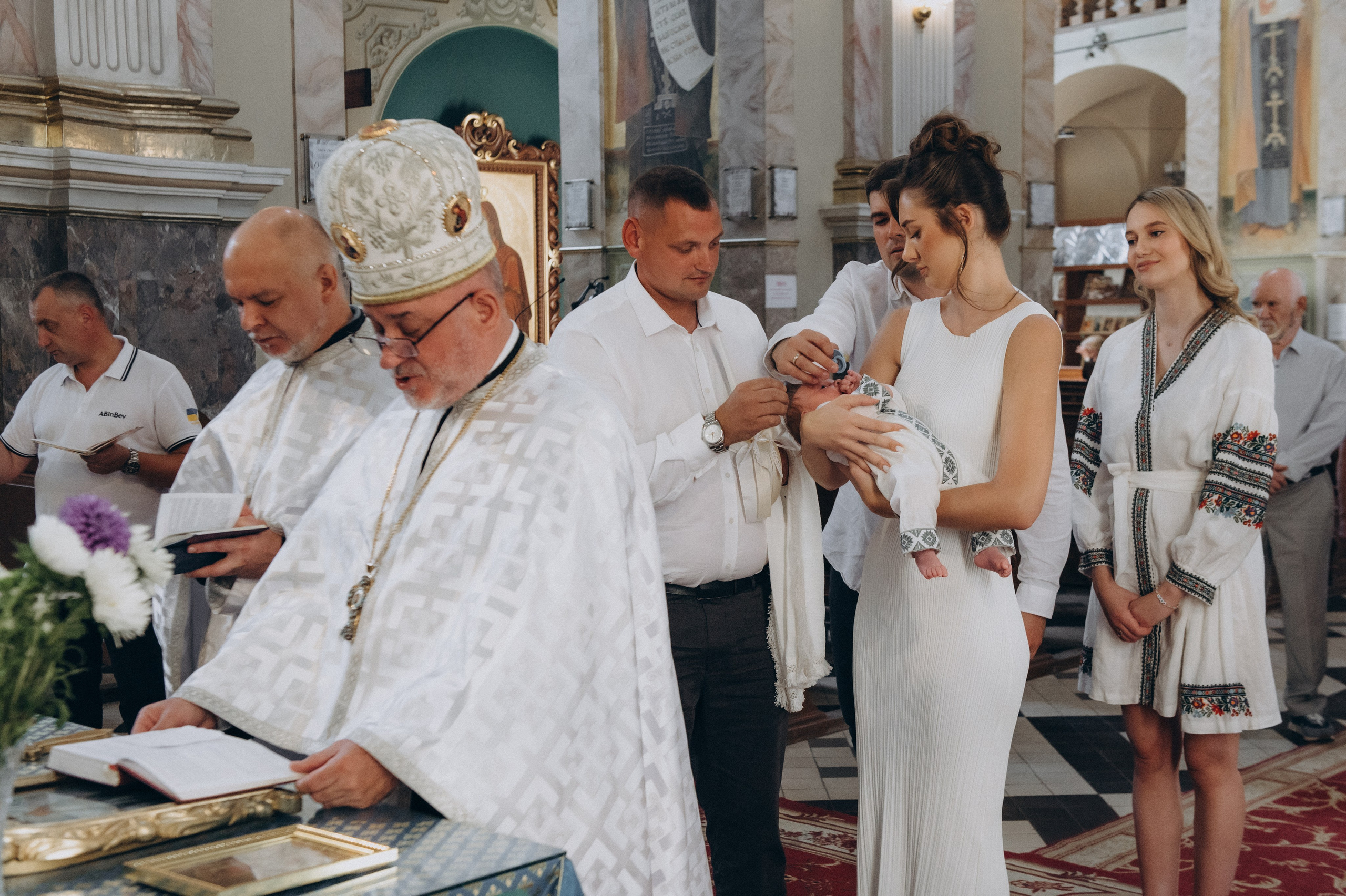 Фотосесія Хрещення Тернопіль, фотосесія хрестин Тернопіль, Катедра Тернопіль, фотосесія хрещення катедра. Сімейний, дитячий та індивідуальний фотограф в м. Тернопіль, м. Львів