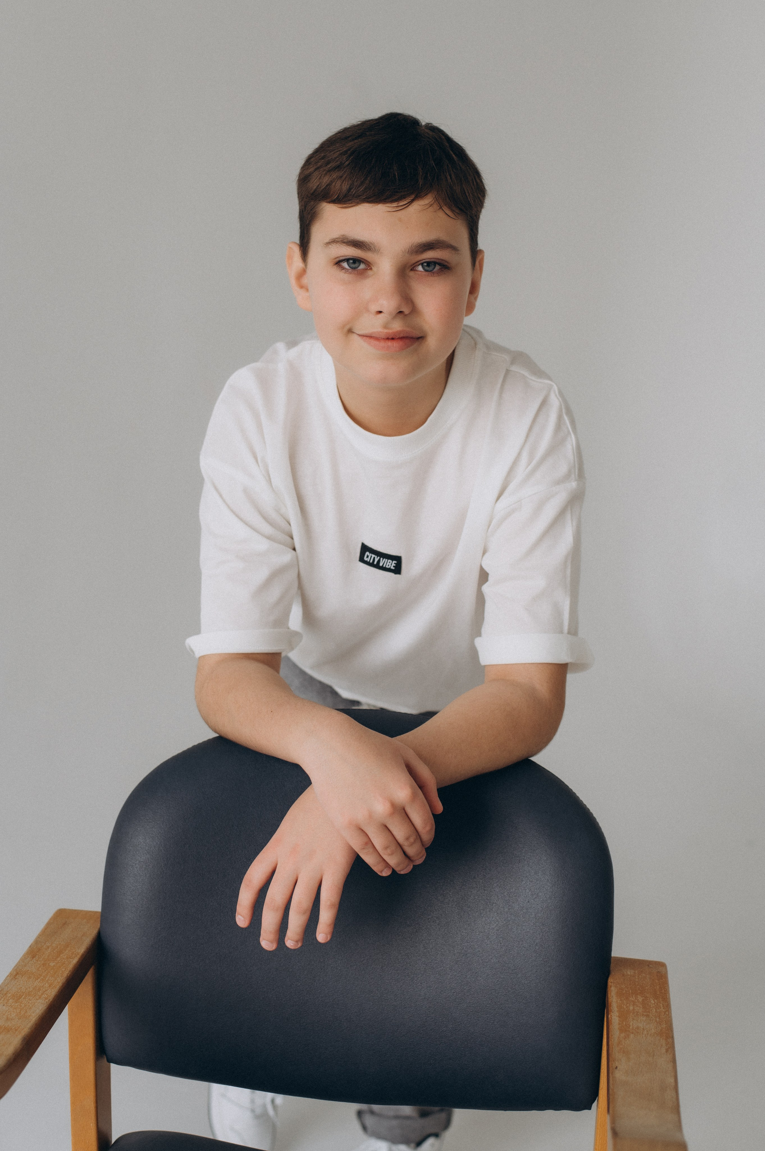 Шкільна фотосесія на віньєтки Тернопіль, шкільні альбоми, фотосесія випускників Тернопіль, випускний альбом, фотограф випускний Тернопіль. Сімейний, дитячий та індивідуальний фотограф в м. Тернопіль, м. Львів