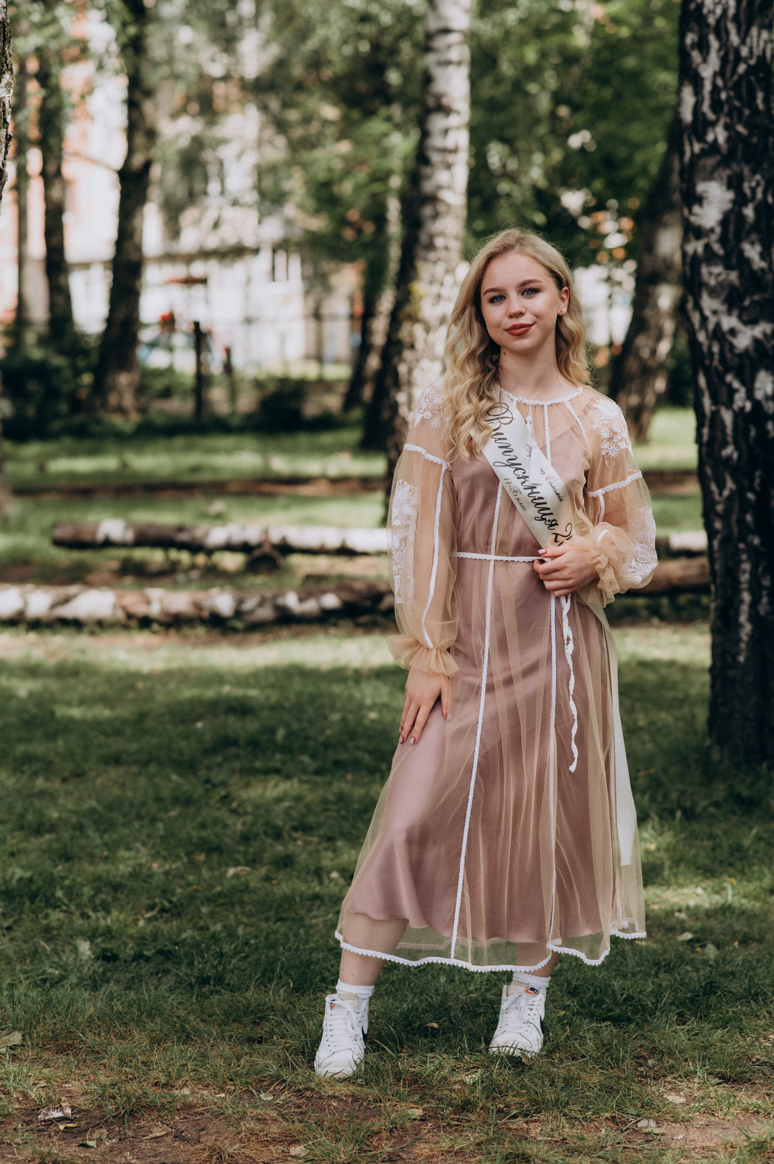 Фотосесія останнього дзвоника, фотосесія випускників Тернопіль, випускний 2024. Сімейний, дитячий та індивідуальний фотограф в м. Тернопіль, м. Львів