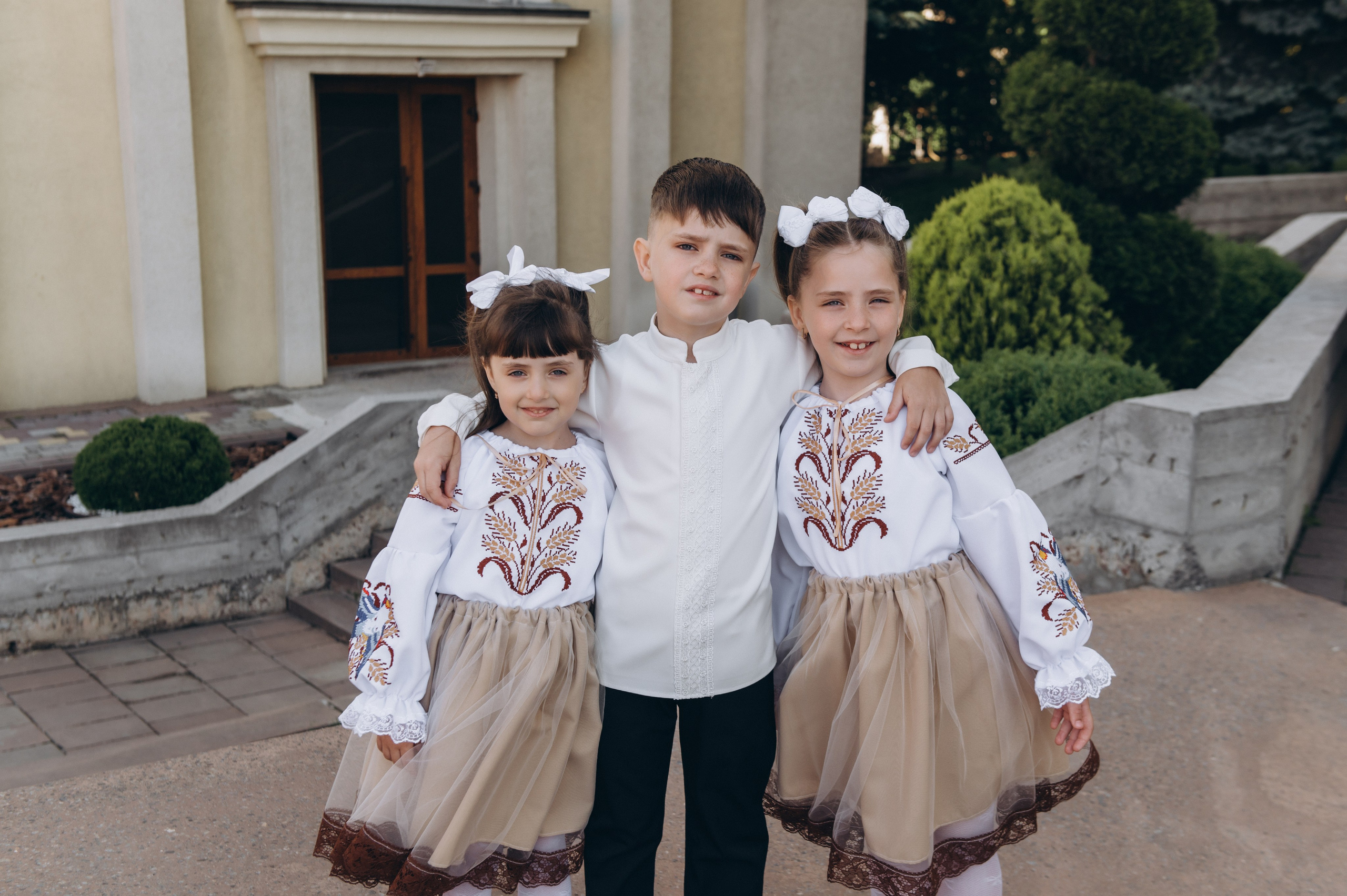 Фотосесія Першого Причастя Тернопіль, зйомка Першого Причастя Тернопіль, Церква Успіння Пресвятої Богородиці Причастя Тернопіль. Сімейний, дитячий та індивідуальний фотограф в м. Тернопіль, м. Львів