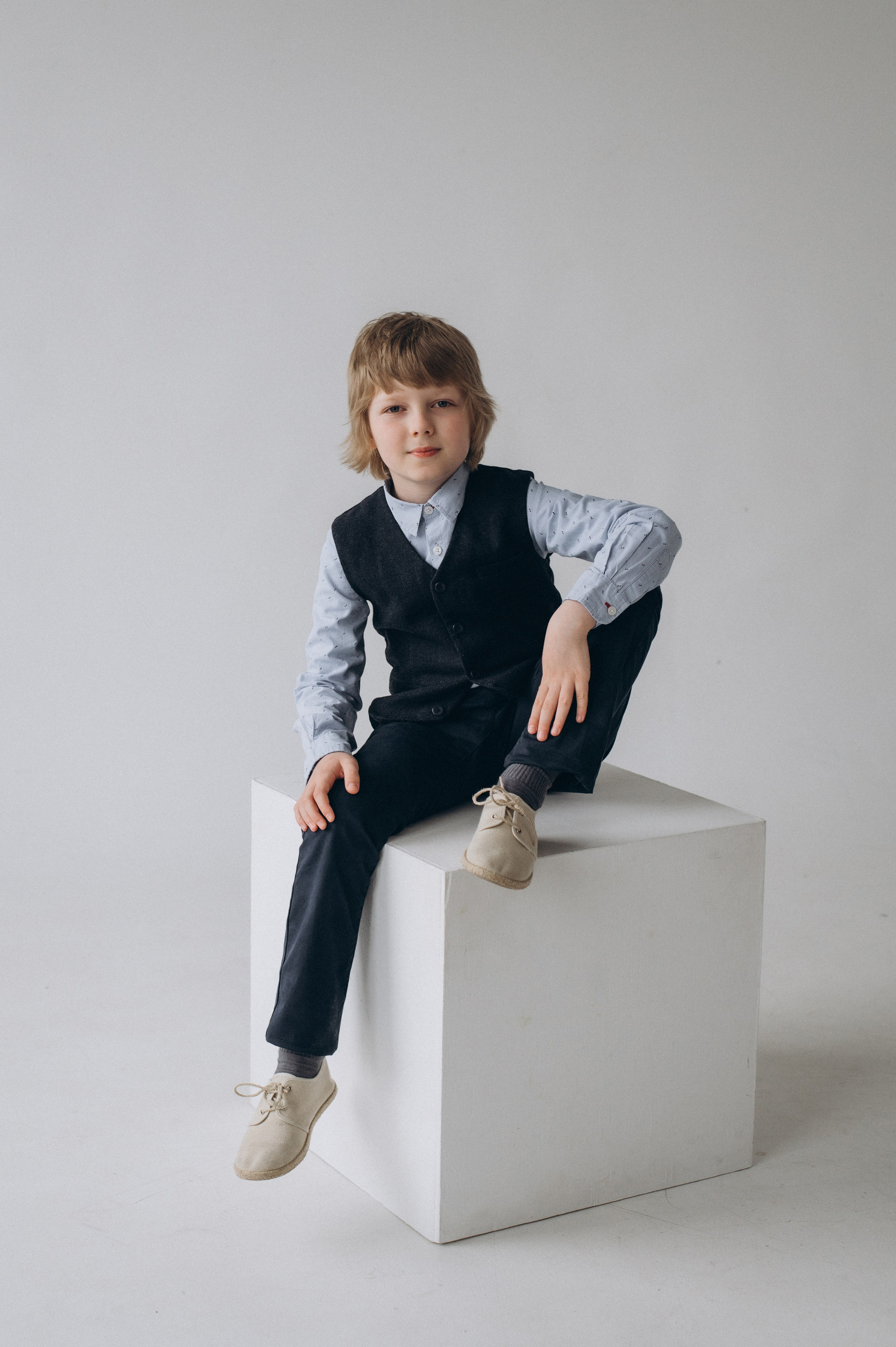 Шкільна фотосесія на віньєтки Тернопіль, фотосесія випускників Тернопіль, зйомка на віньєтки, шкільні фотоальбоми Тернопіль. Сімейний, дитячий та індивідуальний фотограф в м. Тернопіль, м. Львів