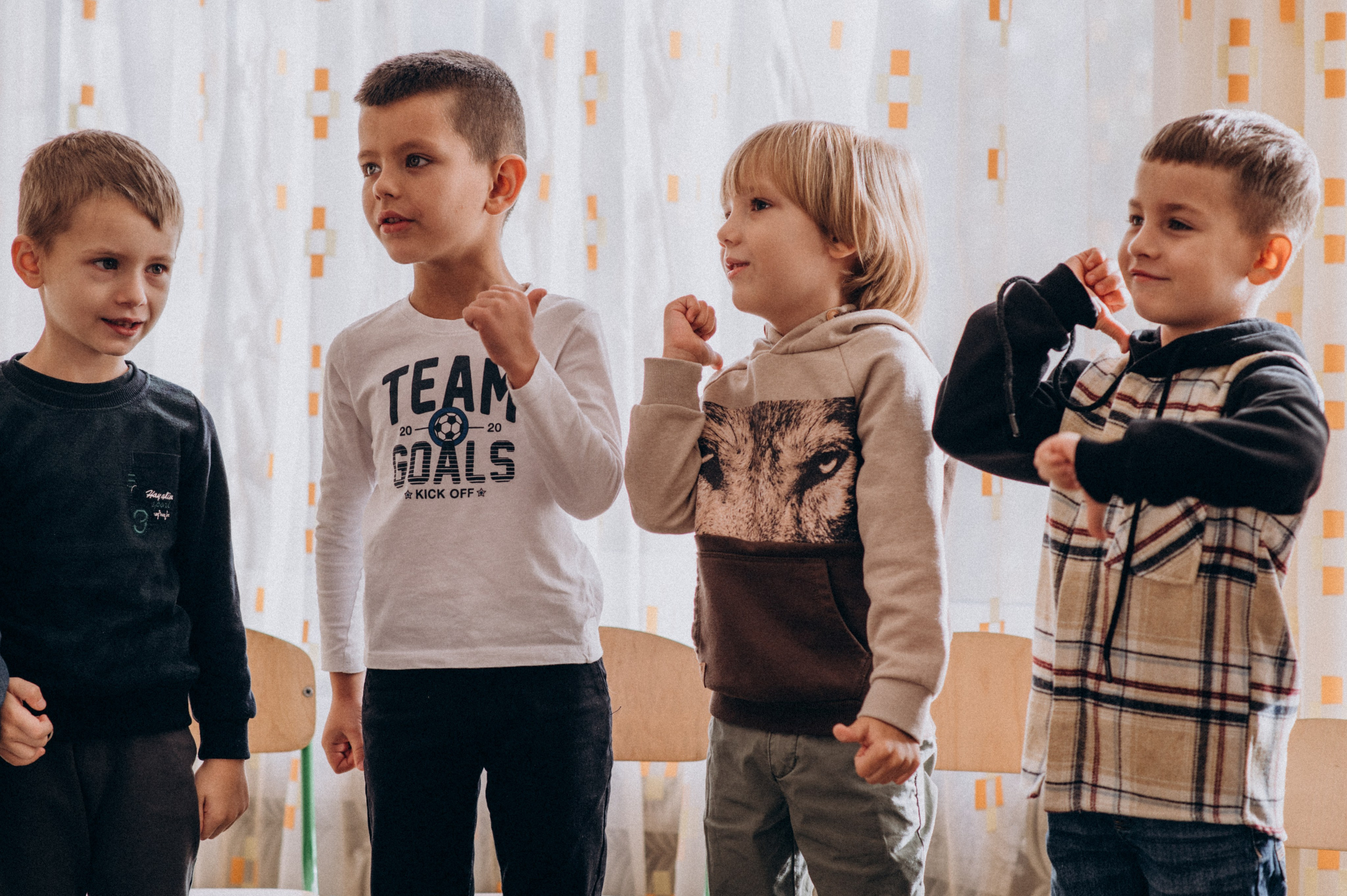 Фотосесія в дитячому садку, фотосесія на віньєтки, випускні фотоальбоми Тернопіль, шкільні фотоальбоми Тернопіль, зйомка випускного садочку. Сімейний, дитячий та індивідуальний фотограф в м. Тернопіль, м. Львів