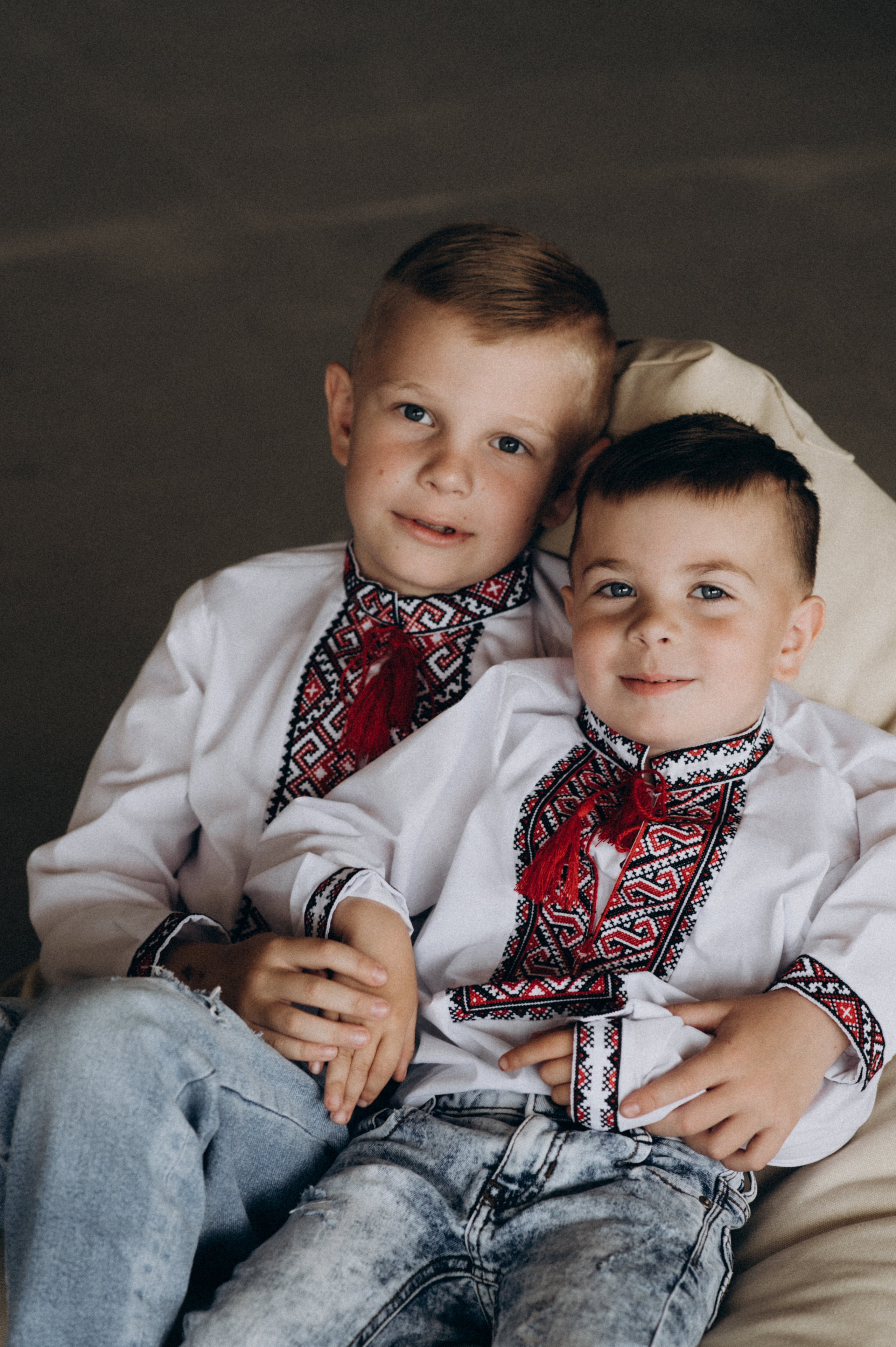 Сімейна зйомка у студії. Сімейний, дитячий та індивідуальний фотограф в м. Тернопіль, м. Львів