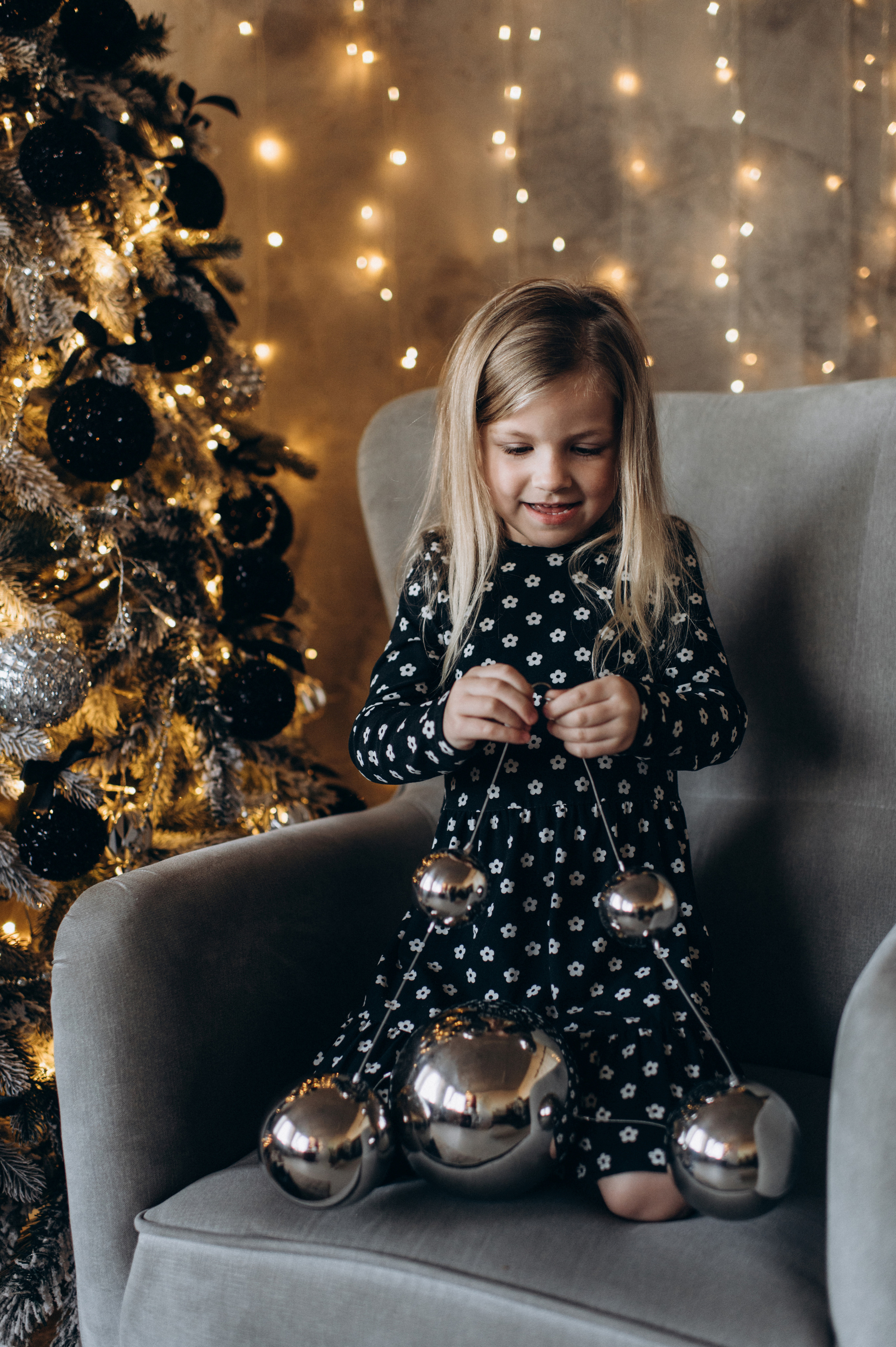 Новорічна фотосесія у студії. Сімейний, дитячий та індивідуальний фотограф в м. Тернопіль, м. Львів