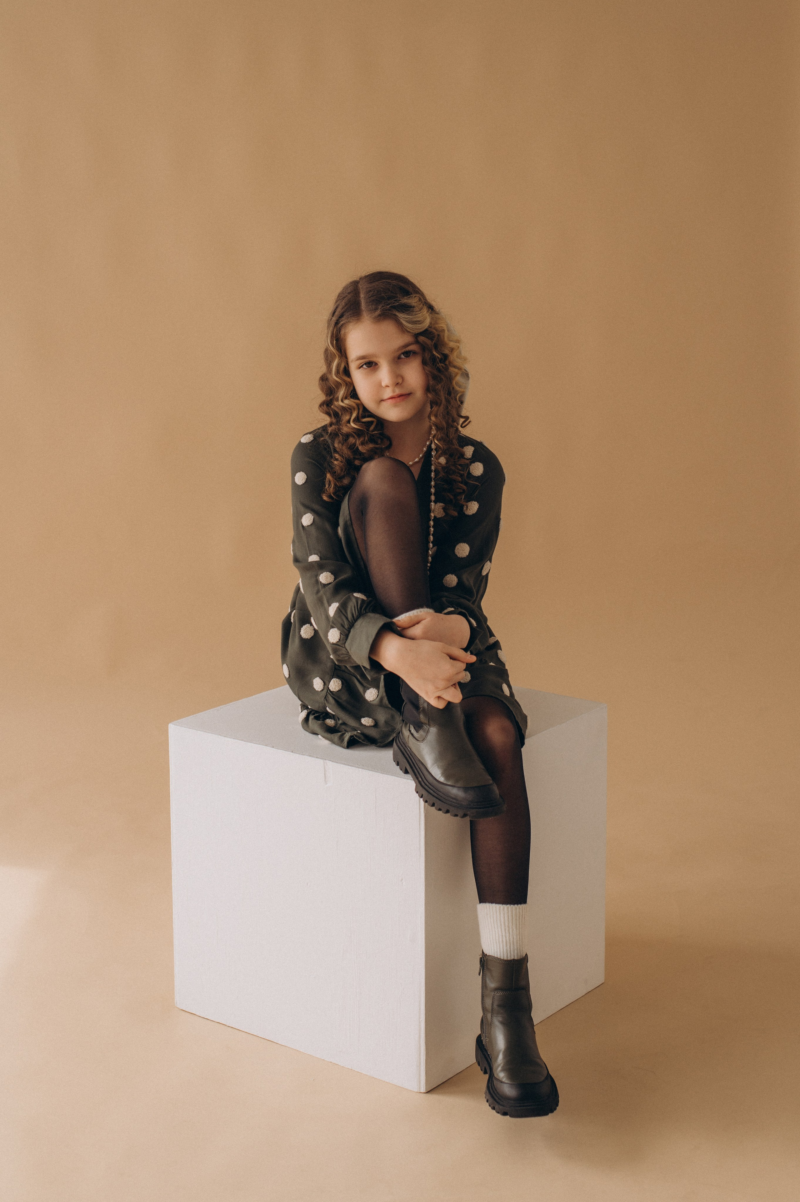 Шкільна фотосесія на віньєтки Тернопіль, шкільні альбоми, фотосесія випускників Тернопіль, випускний альбом, фотограф випускний Тернопіль. Сімейний, дитячий та індивідуальний фотограф в м. Тернопіль, м. Львів