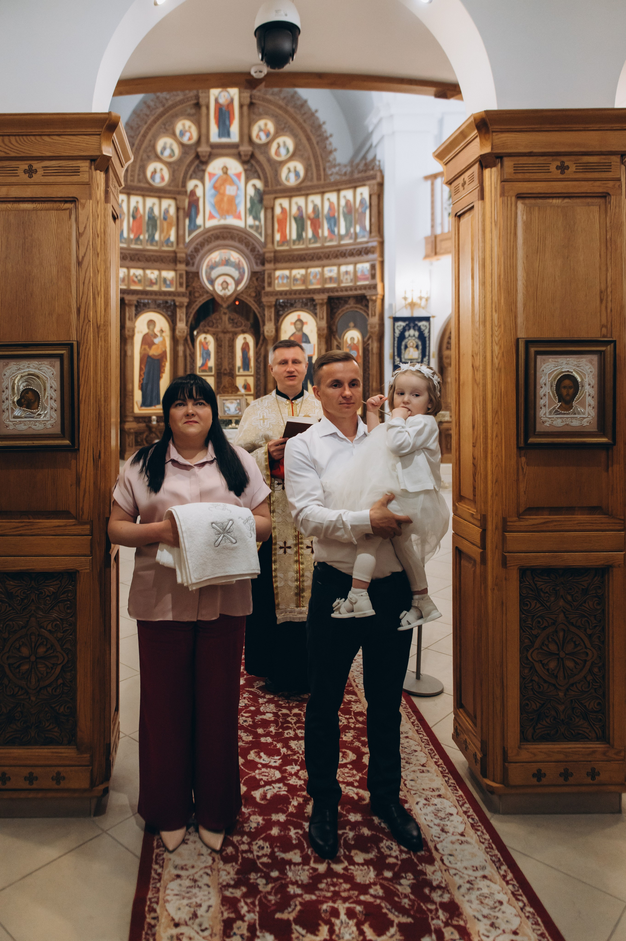 Фотосесія Хрещення Тернопіль, зйомка Хрестин Тернопіль, фотограф на хрестини Тернопіль, хрещення Львів. Сімейний, дитячий та індивідуальний фотограф в м. Тернопіль, м. Львів