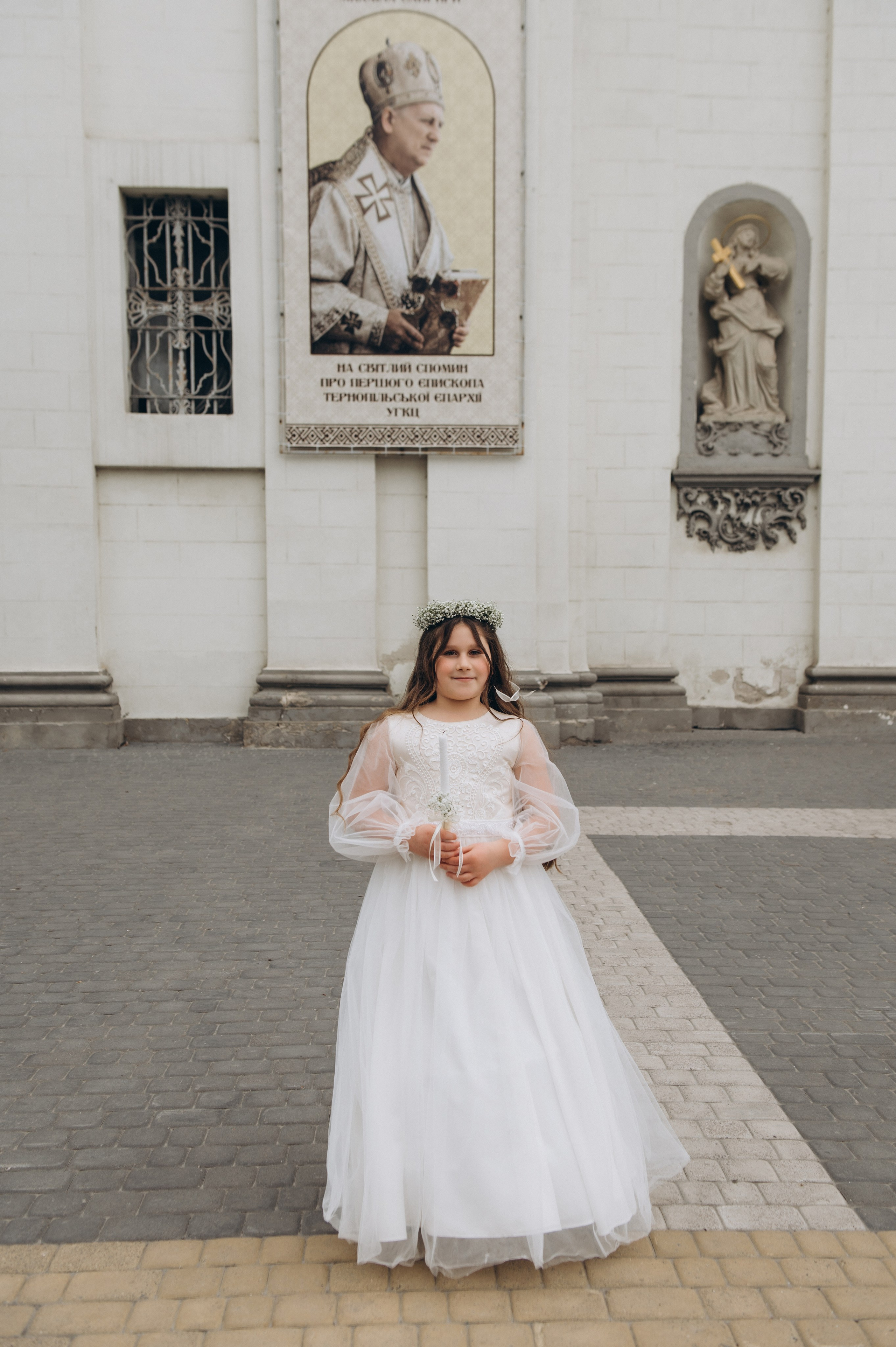 Фотосесія Першого Причастя Тернопіль, фотосесія Причастя Тернопіль, Таїнство Першого Причастя Тернопіль, Катедра Причастя Тернопіль. Сімейний, дитячий та індивідуальний фотограф в м. Тернопіль, м. Львів
