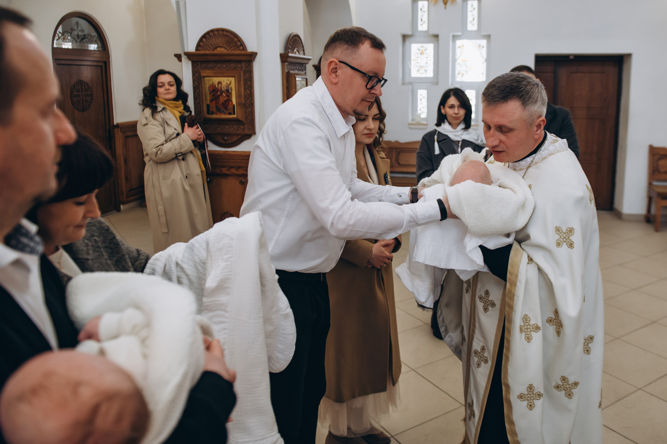 Фотосесія Хрещення Тернопіль, зйомка Хрестин Тернопіль, Храм Різдва Пресвятої Богородиці УГКЦ Тернопіль. Сімейний, дитячий та індивідуальний фотограф в м. Тернопіль, м. Львів