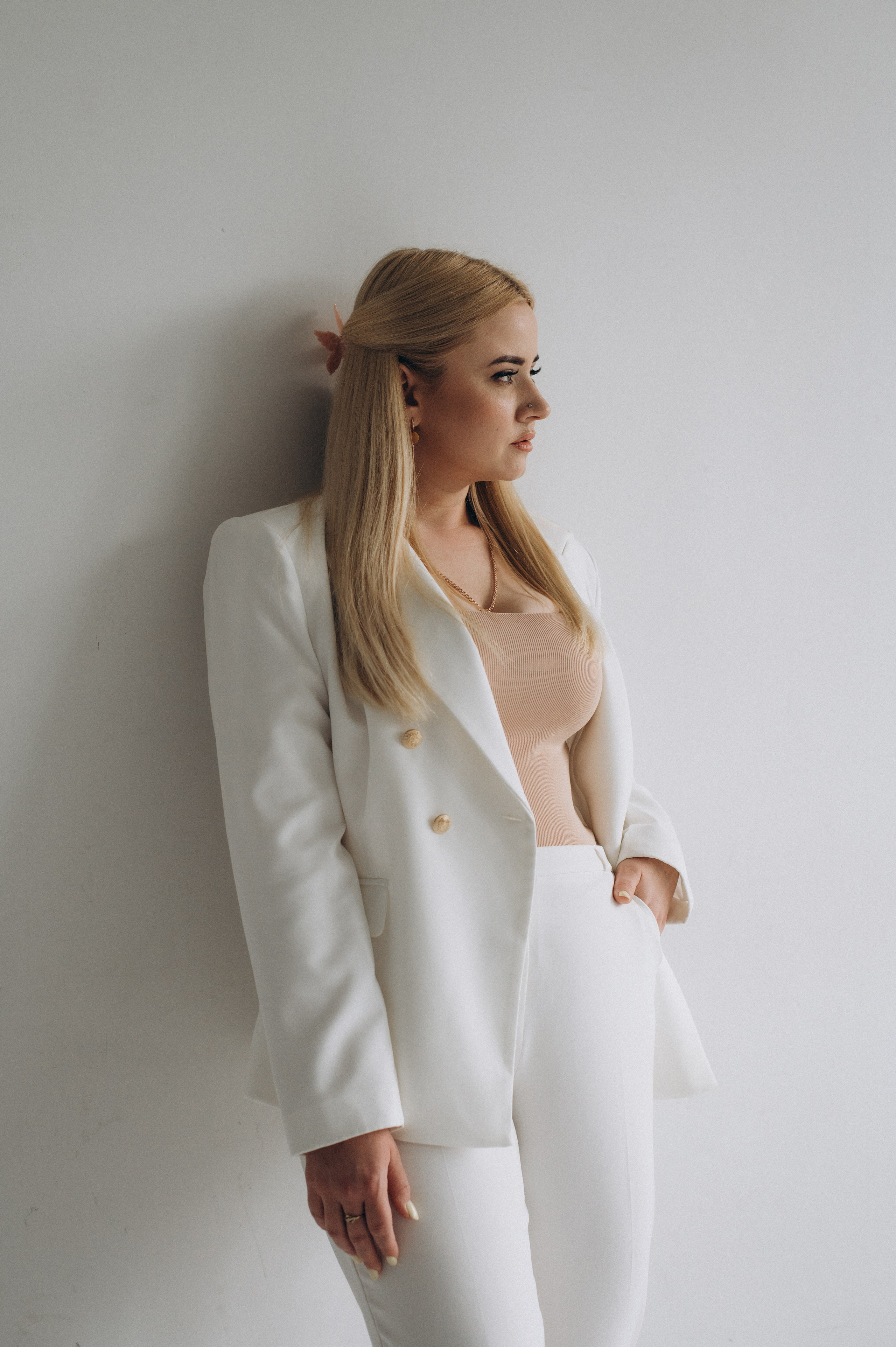 Портретна фотосесія дівчат, контент фотосесія Тернопіль, індивідуальна фотосесія Львів, портретний фотограф Тернопіль. Сімейний, дитячий та індивідуальний фотограф в м. Тернопіль, м. Львів