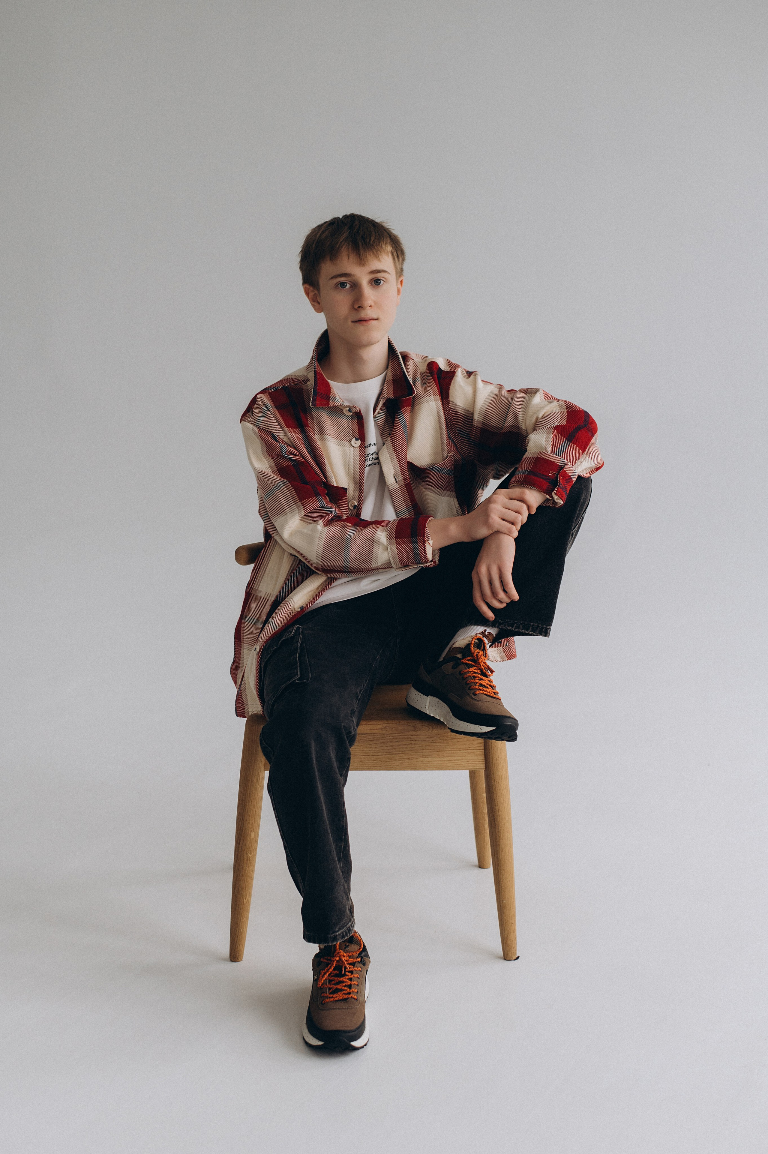 Фотосесія мама і син, сімейна фотосесія Тернопіль, зйомка мами з сином, сімейний фотограф Тернопіль, зйомка з домашнім улюбленцем. Сімейний, дитячий та індивідуальний фотограф в м. Тернопіль, м. Львів