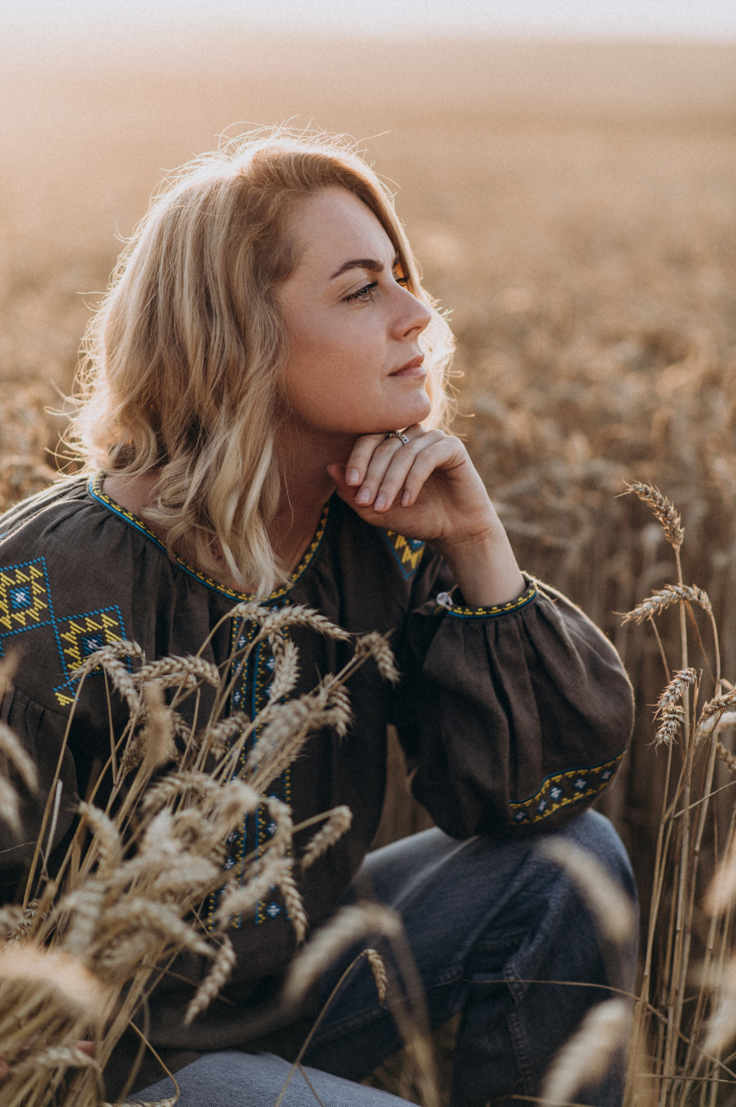 Фотосесія в пшениці та соняхах. Сімейний, дитячий та індивідуальний фотограф в м. Тернопіль, м. Львів