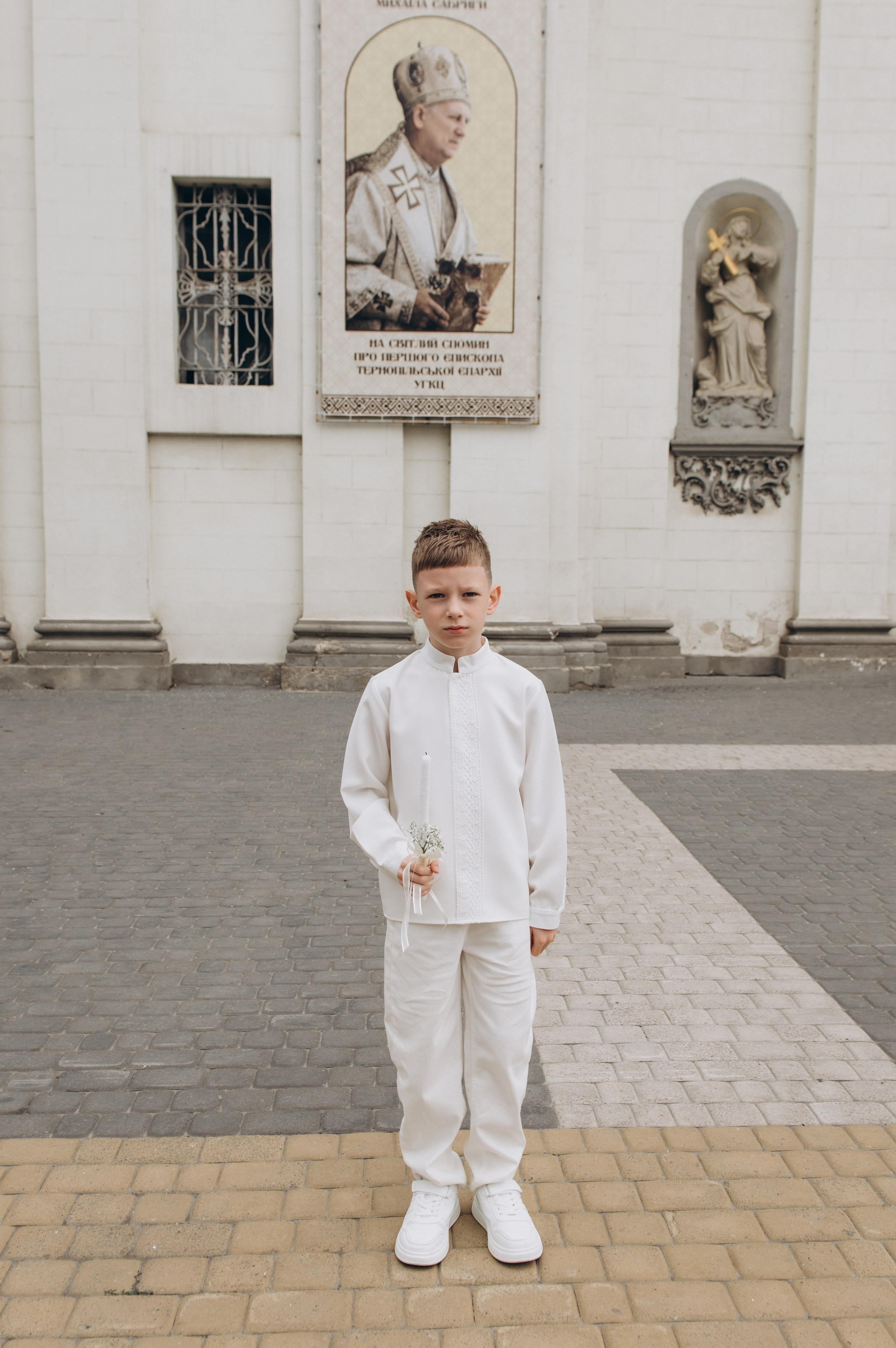 Фотосесія Першого Причастя Тернопіль, фотосесія Причастя Тернопіль, Таїнство Першого Причастя Тернопіль, Катедра Причастя Тернопіль. Сімейний, дитячий та індивідуальний фотограф в м. Тернопіль, м. Львів