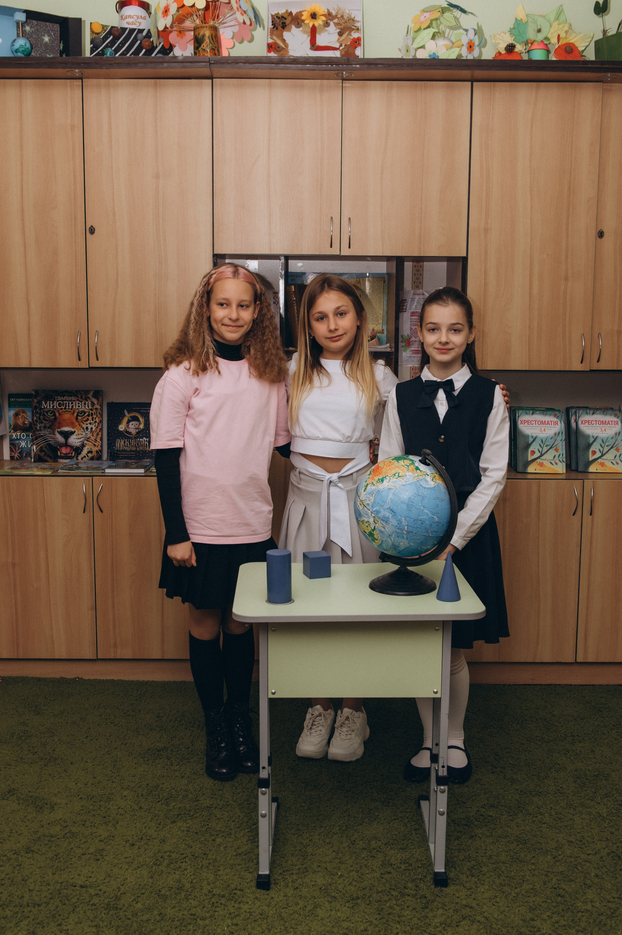 Шкільна фотосесія на віньєтки Тернопіль, фотосесія випускників Тернопіль, зйомка на віньєтки, шкільні фотоальбоми Тернопіль. Сімейний, дитячий та індивідуальний фотограф в м. Тернопіль, м. Львів