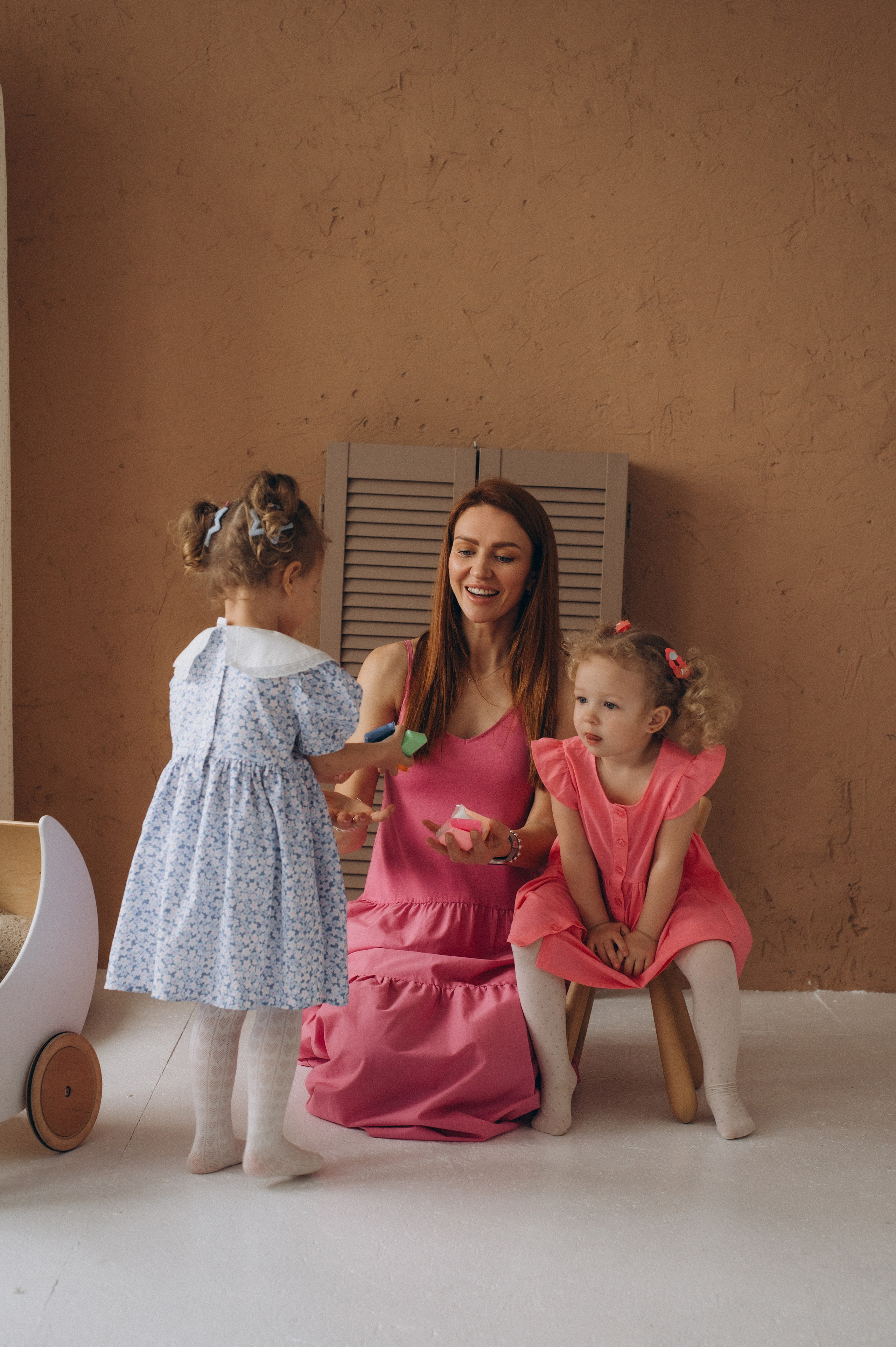 Сімейна фотосесія Тернопіль, сімейний фотограф Тернопіль, фотосесія у студії Тернопіль, дитячий фотограф, портретний фотограф Тернопіль. Сімейний, дитячий та індивідуальний фотограф в м. Тернопіль, м. Львів