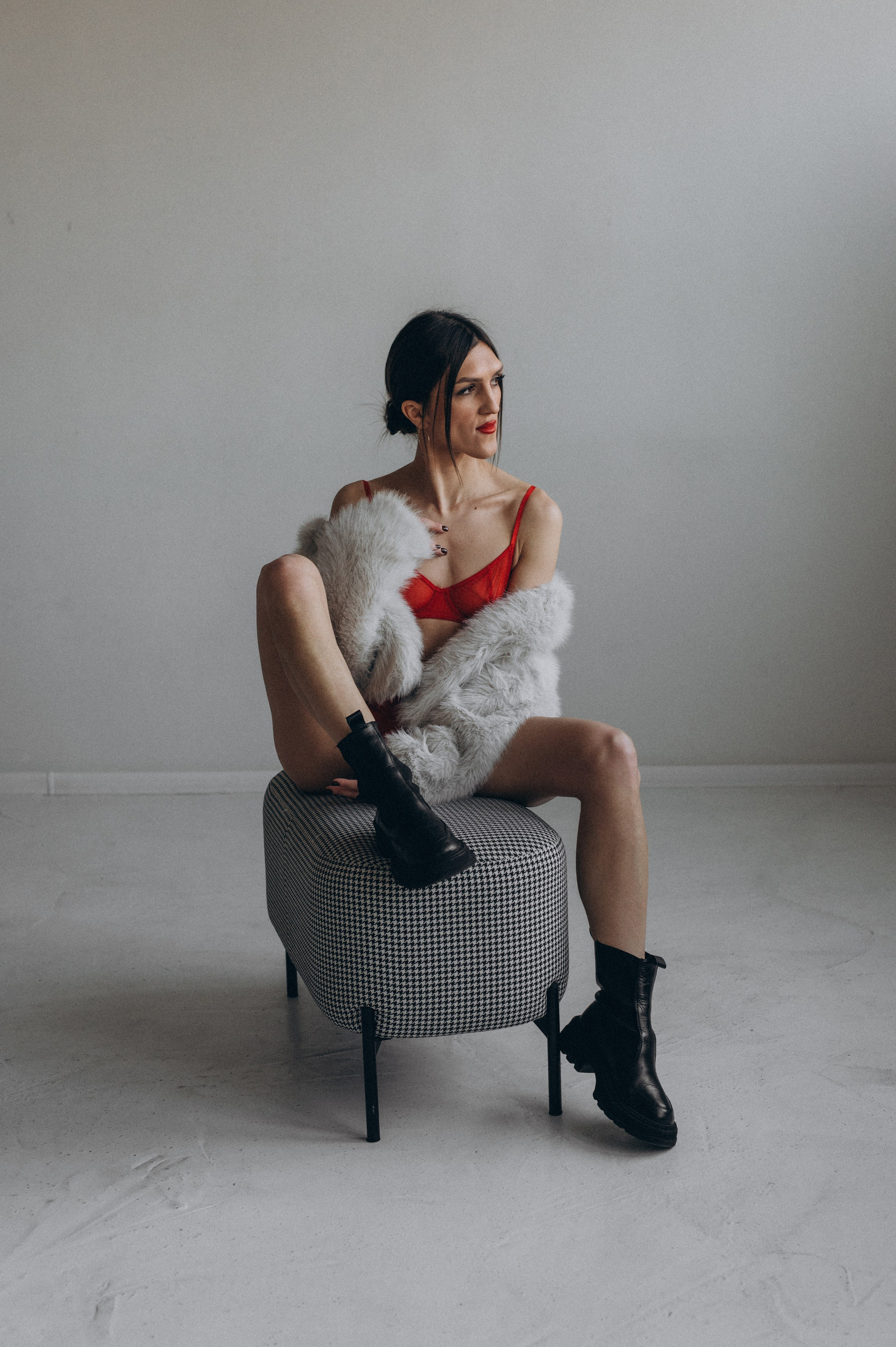 Індивідуальна фотосесія Тернопіль, студійна зйомка Львів, портретний фотограф Тернопіль. Сімейний, дитячий та індивідуальний фотограф в м. Тернопіль, м. Львів