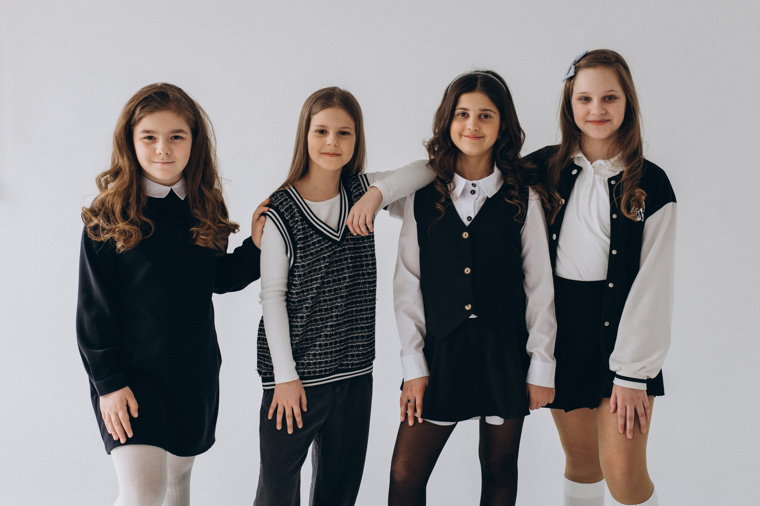 Шкільна фотосесія на віньєтки Тернопіль, шкільні альбоми, фотосесія випускників Тернопіль, випускний альбом, фотограф випускний Тернопіль. Сімейний, дитячий та індивідуальний фотограф в м. Тернопіль, м. Львів