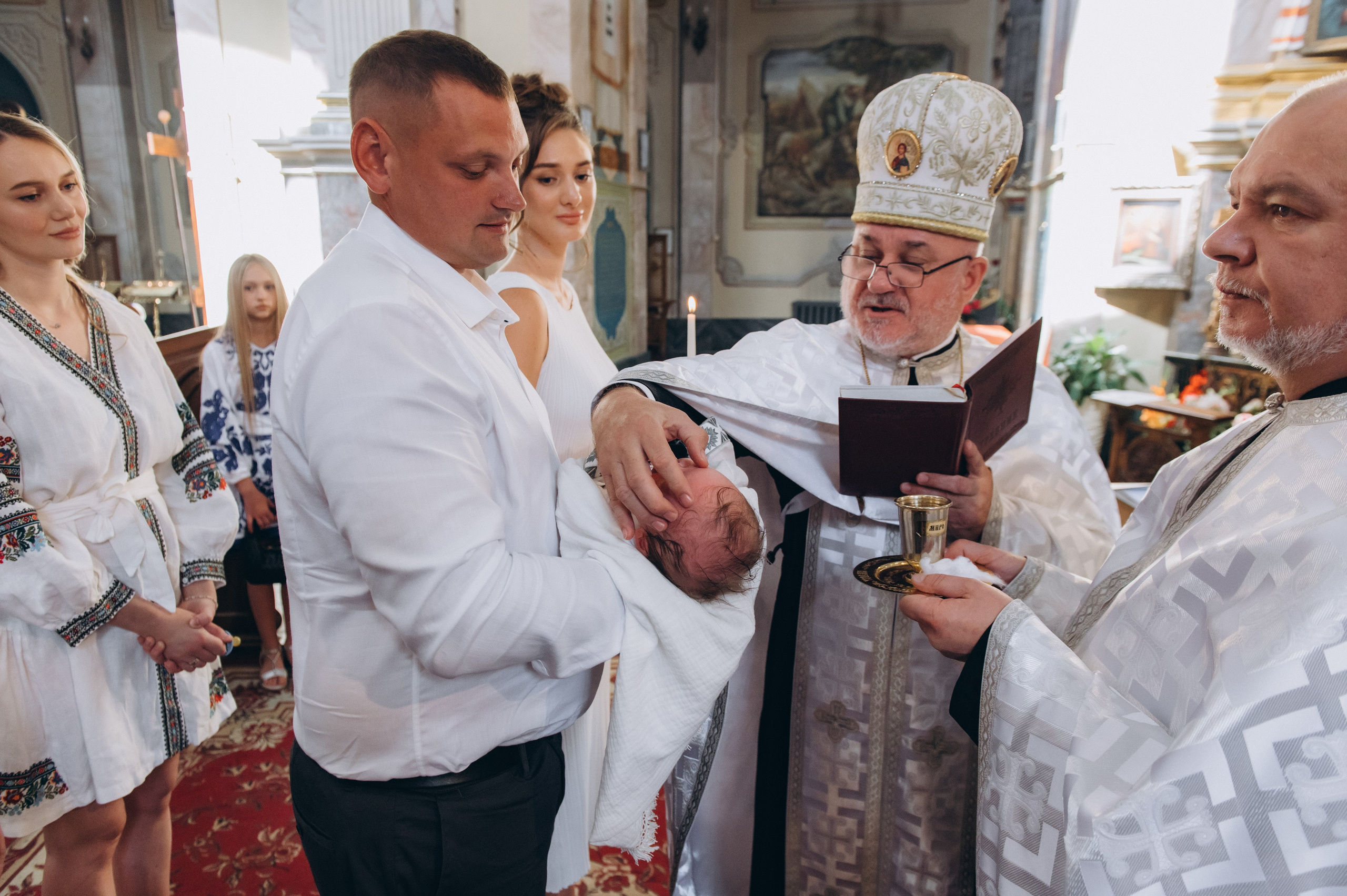 Фотосесія Хрещення Тернопіль, фотосесія хрестин Тернопіль, Катедра Тернопіль, фотосесія хрещення катедра. Сімейний, дитячий та індивідуальний фотограф в м. Тернопіль, м. Львів