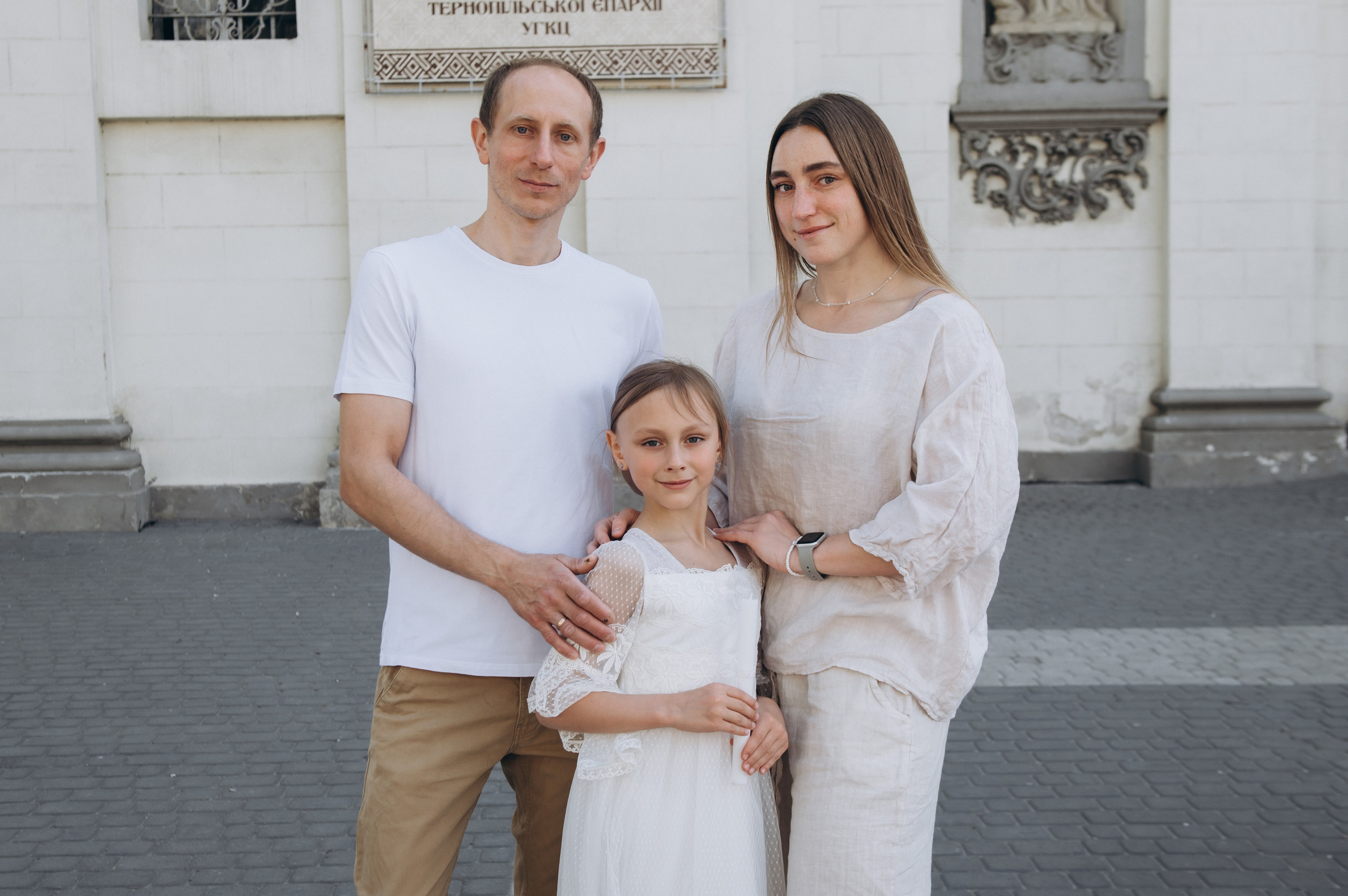 Фотосесія Першого Причастя Тернопіль, фотосесія Причастя Тернопіль, Таїнство Першого Причастя Тернопіль, Катедра Причастя Тернопіль. Сімейний, дитячий та індивідуальний фотограф в м. Тернопіль, м. Львів
