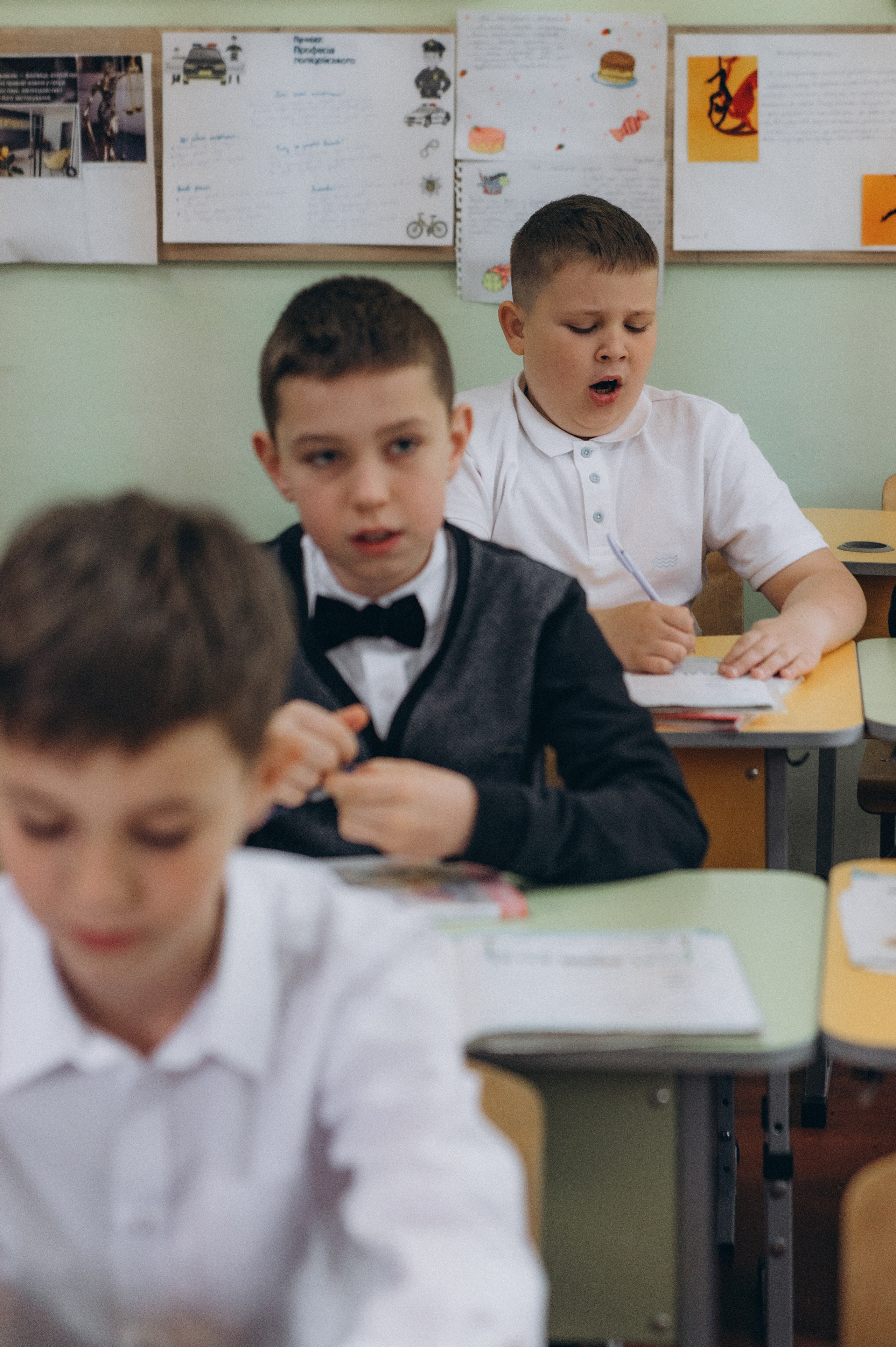 Шкільна фотосесія на віньєтки Тернопіль, фотосесія випускників Тернопіль, зйомка на віньєтки, шкільні фотоальбоми Тернопіль. Сімейний, дитячий та індивідуальний фотограф в м. Тернопіль, м. Львів