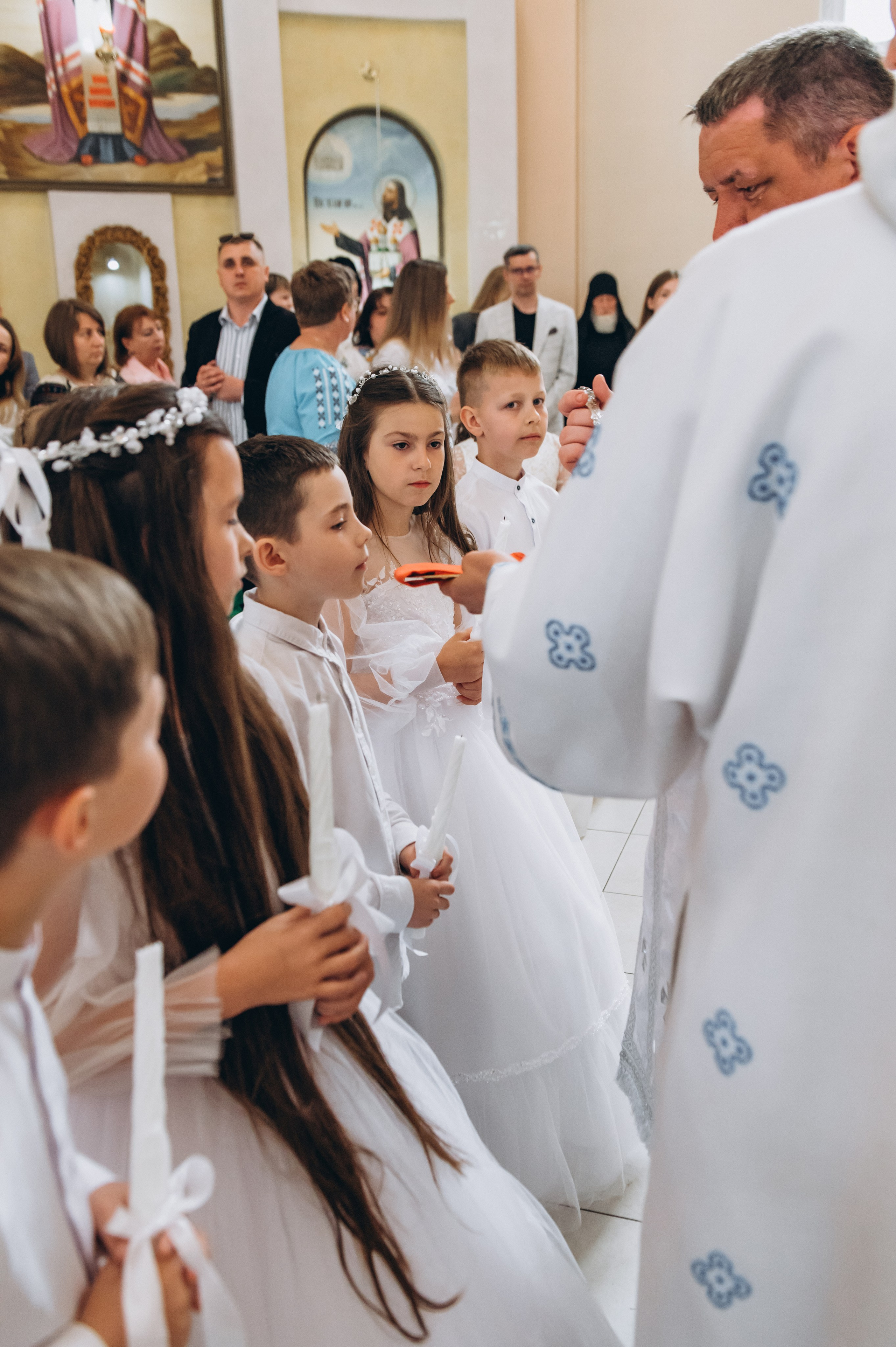 Фотосесія Причастя Тернопіль, зйомка Причастя, фотограф на Причастя Тернопіль, Причастя Львів, церква Петра і Павла. Сімейний, дитячий та індивідуальний фотограф в м. Тернопіль, м. Львів