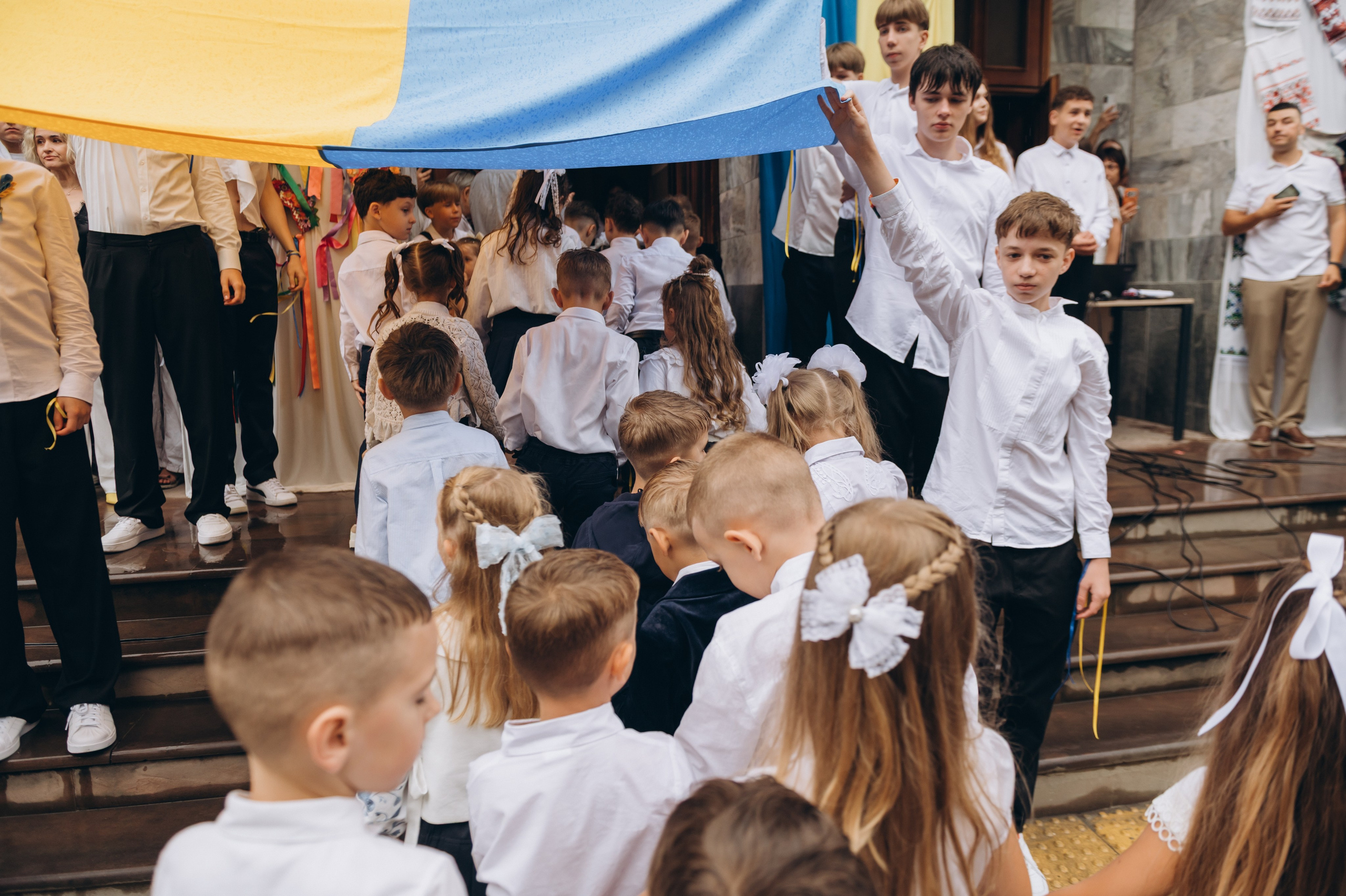 Перший дзвоник у Тернополі, фотосесія першокласників