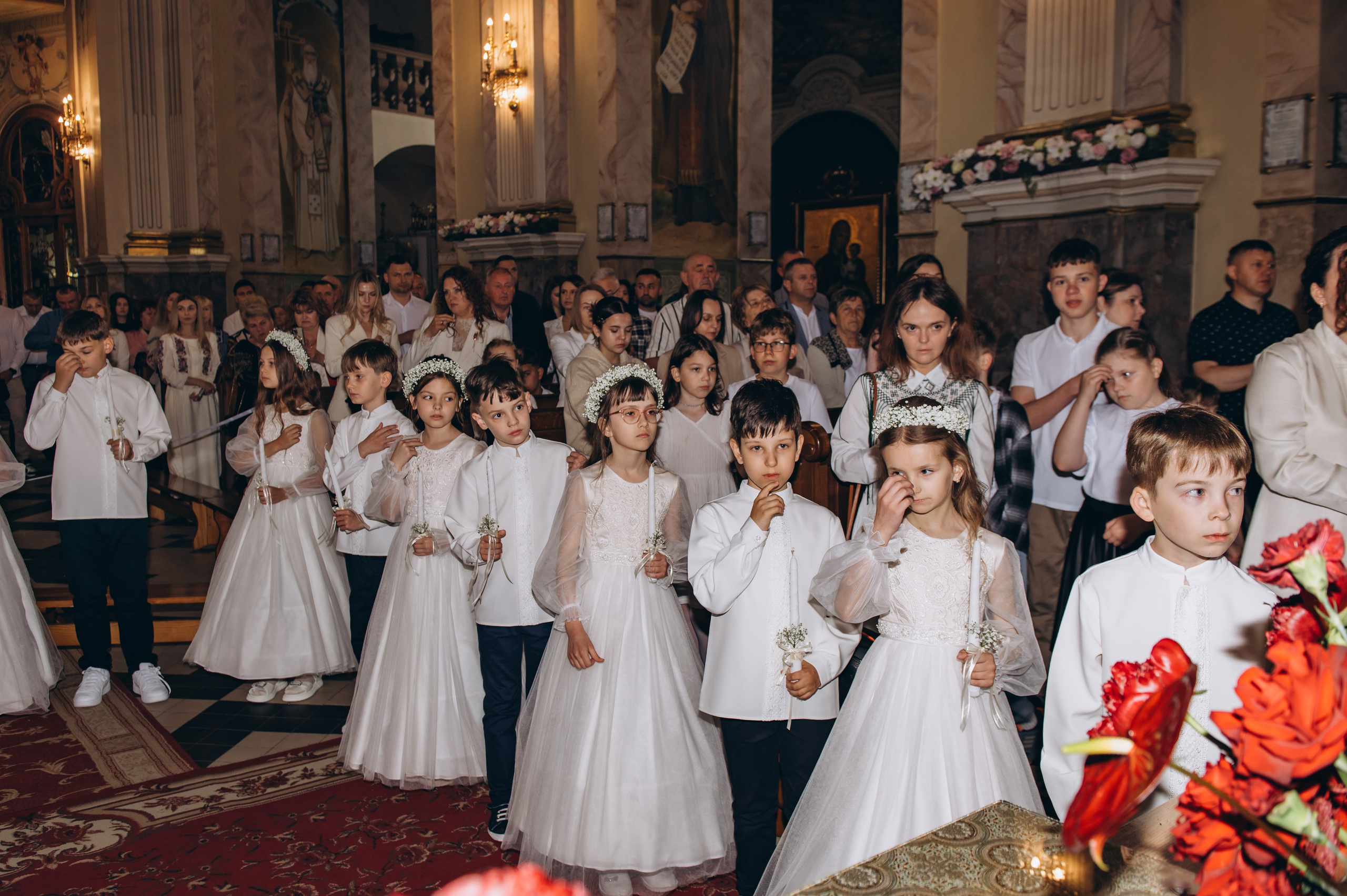 Фотосесія Першого Причастя Тернопіль, фотосесія Причастя Тернопіль, Таїнство Першого Причастя Тернопіль, Катедра Причастя Тернопіль. Сімейний, дитячий та індивідуальний фотограф в м. Тернопіль, м. Львів
