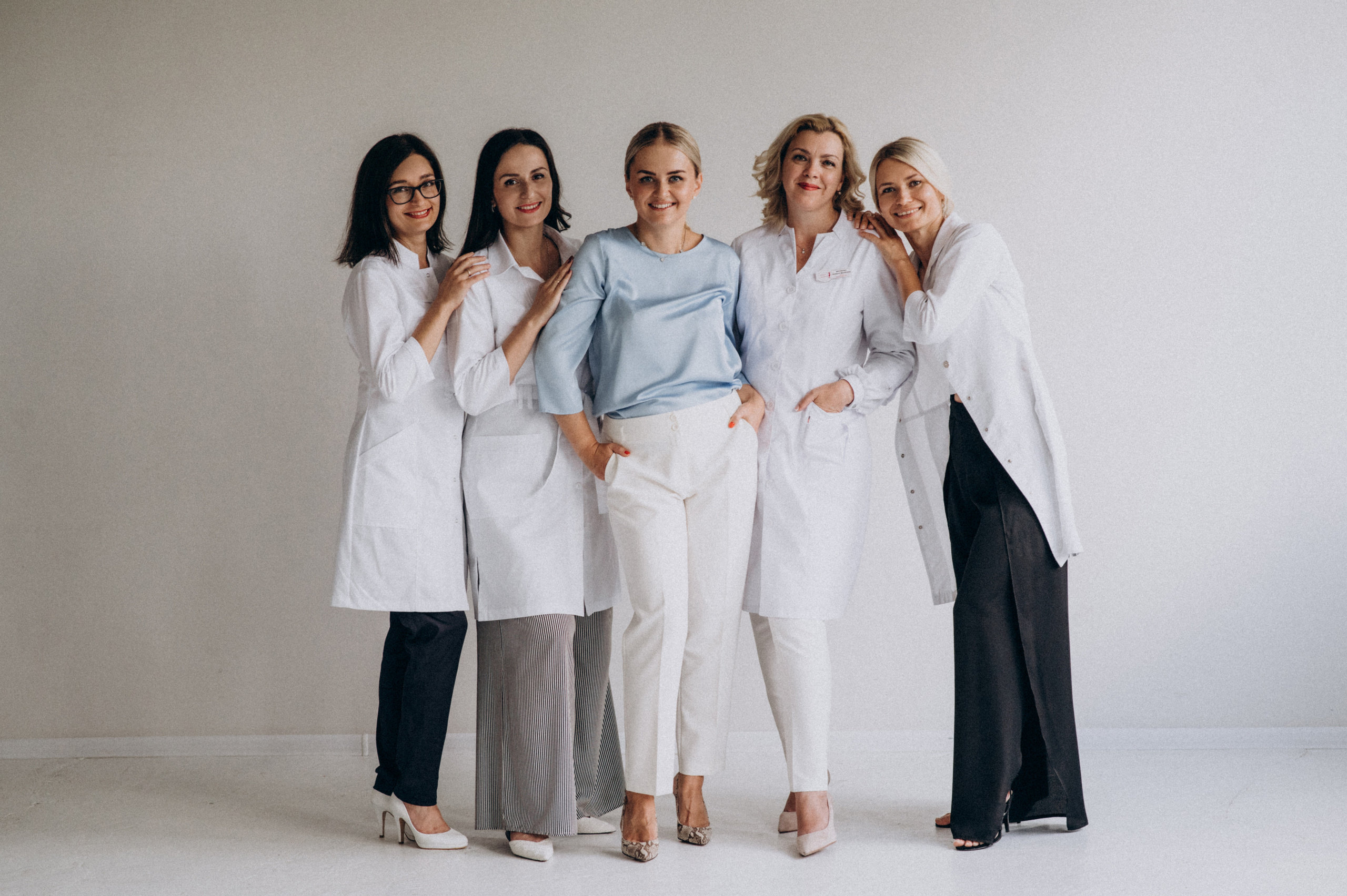 Контент зйомка, фотосесія персоналу клініки. Сімейний, дитячий та індивідуальний фотограф в м. Тернопіль, м. Львів