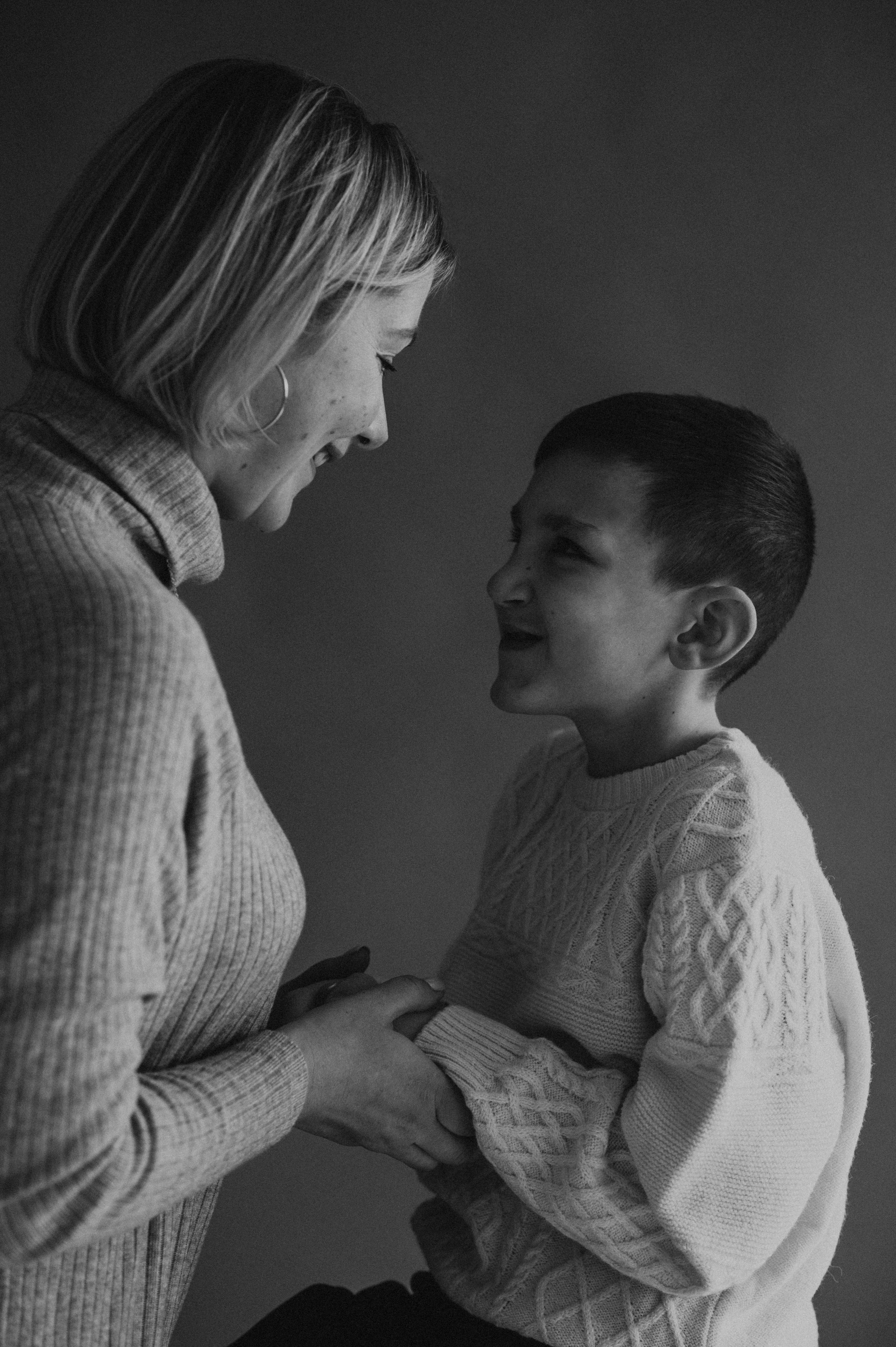 Новорічна сімейна фотосесія у студії, сімейна фотосесія Тернопіль Львів. Сімейний, дитячий та індивідуальний фотограф в м. Тернопіль, м. Львів