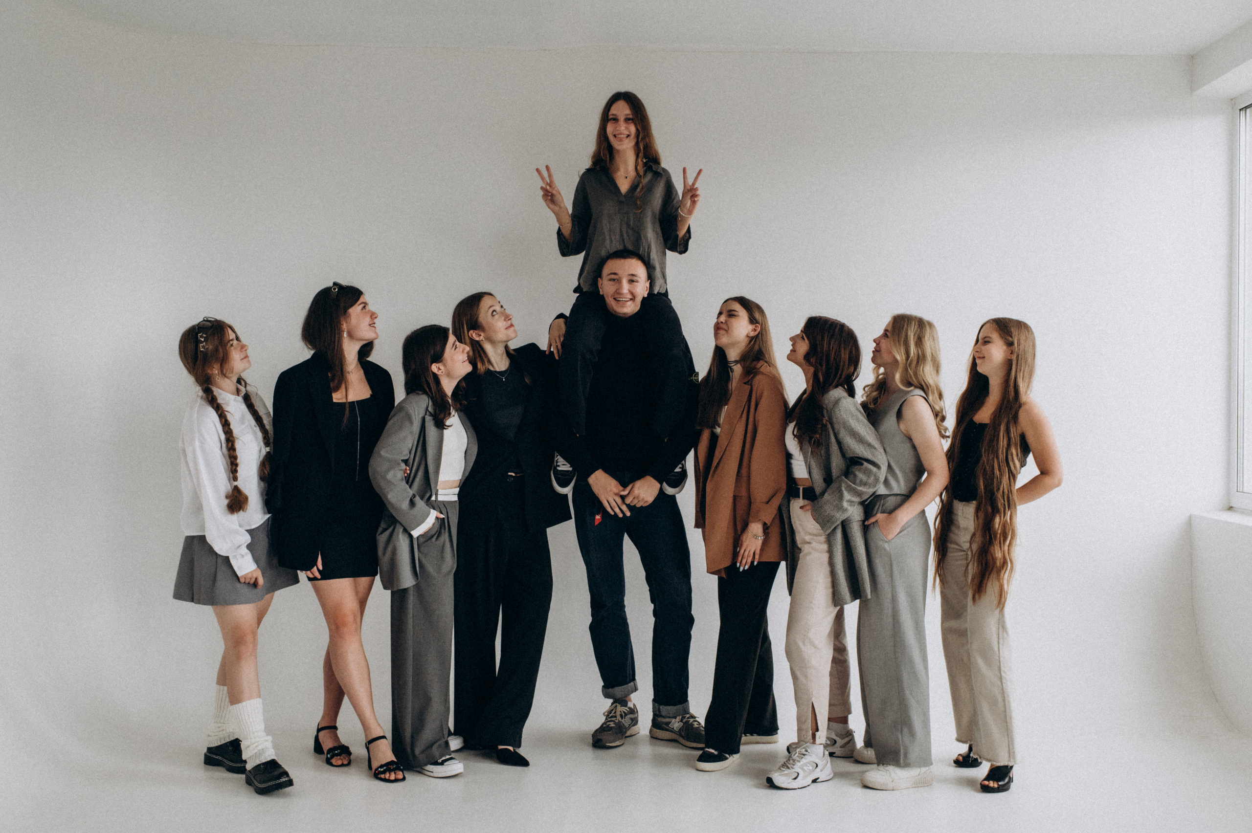 Фотосесія на віньєтки, фотосесія випускників, шкільна фотосесія. Сімейний, дитячий та індивідуальний фотограф в м. Тернопіль, м. Львів