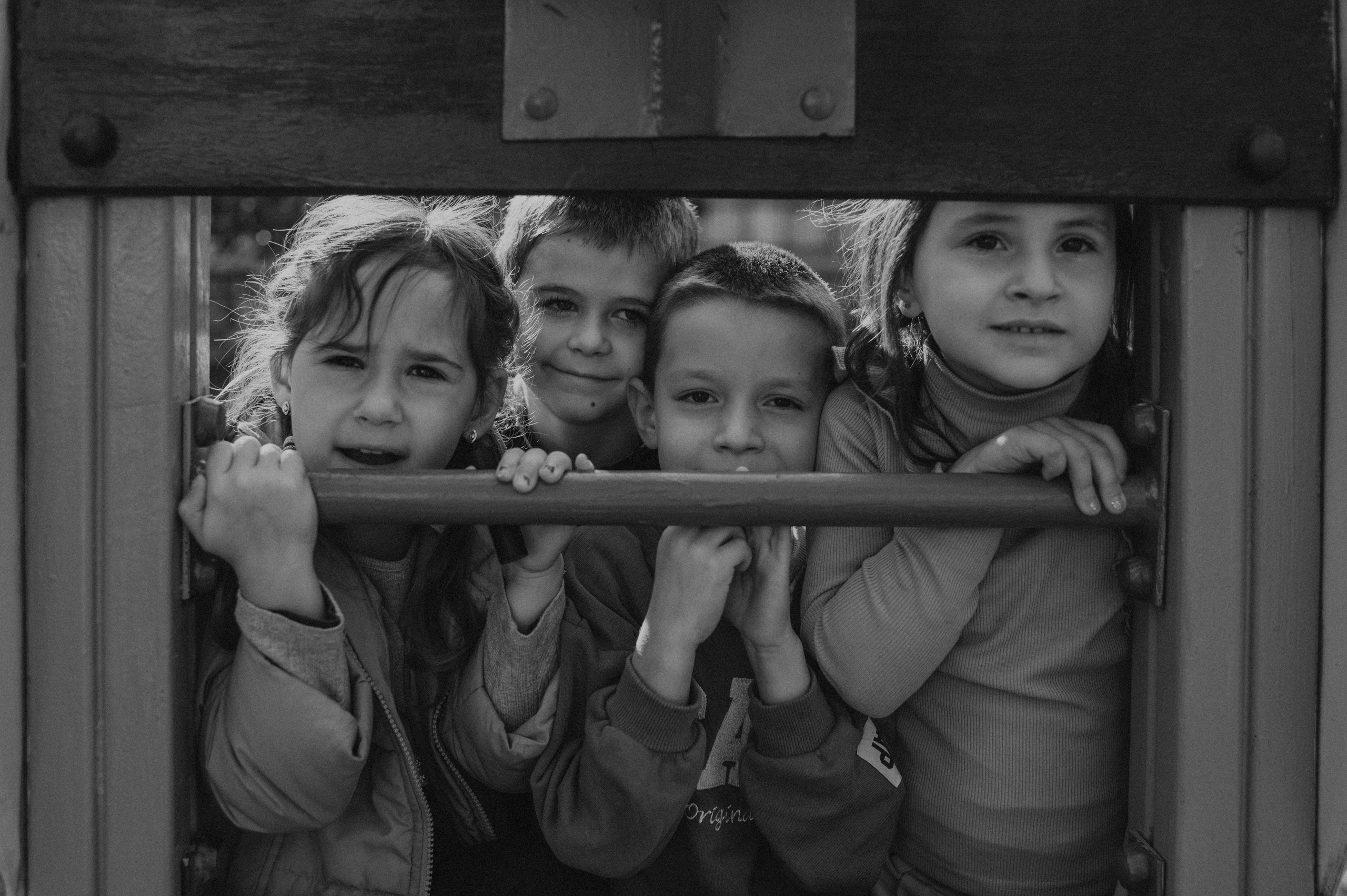 Фотосесія в дитячому садку, фотосесія на віньєтки, випускні фотоальбоми Тернопіль, шкільні фотоальбоми Тернопіль, зйомка випускного садочку. Сімейний, дитячий та індивідуальний фотограф в м. Тернопіль, м. Львів