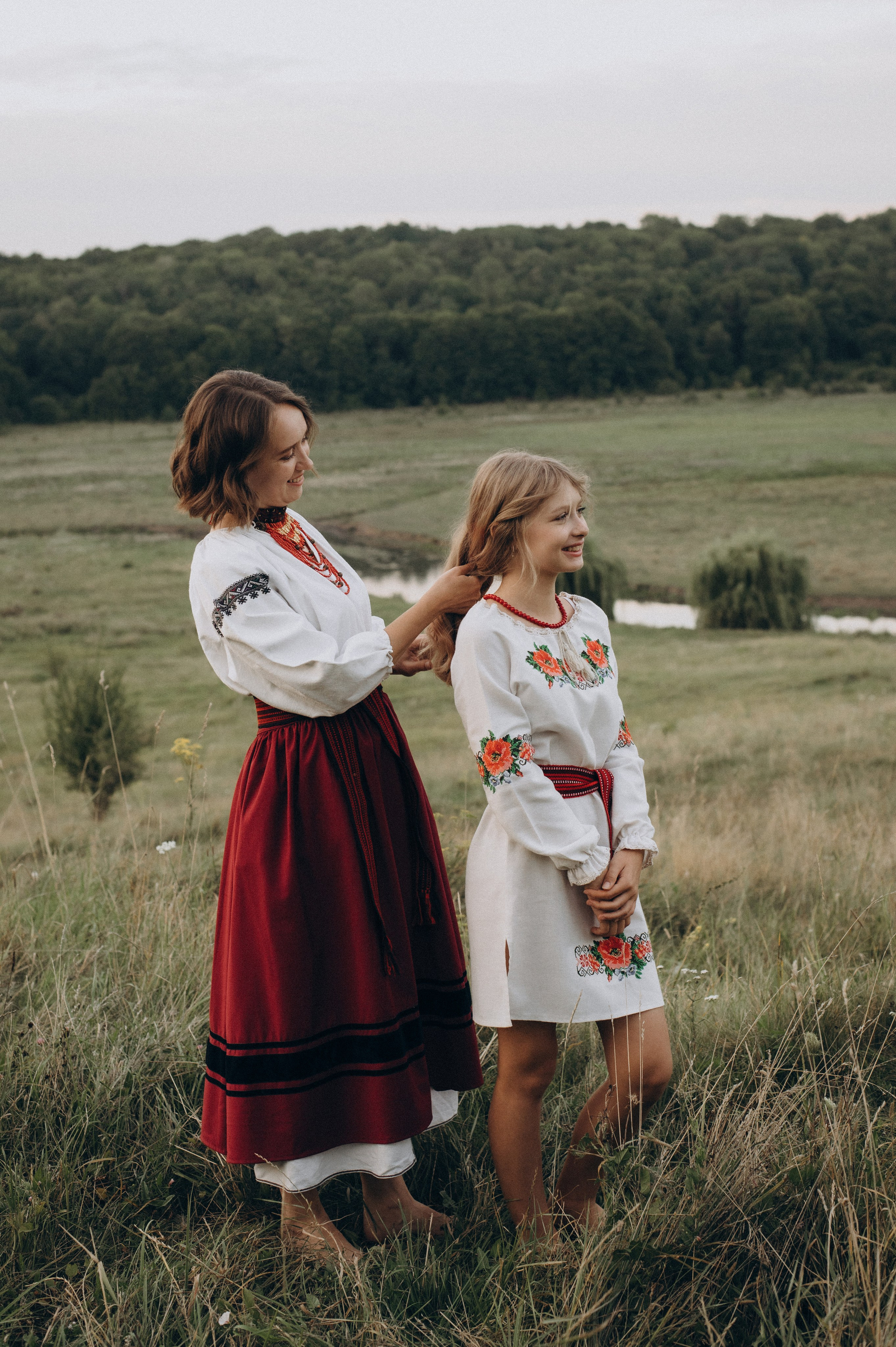 Сімейна фотосесія мами і доньки, сімейний фотограф Тернопіль, портретний фотограф, сімейна фотосесія Тернопіль, фотосесія в жоржинах. Сімейний, дитячий та індивідуальний фотограф в м. Тернопіль, м. Львів