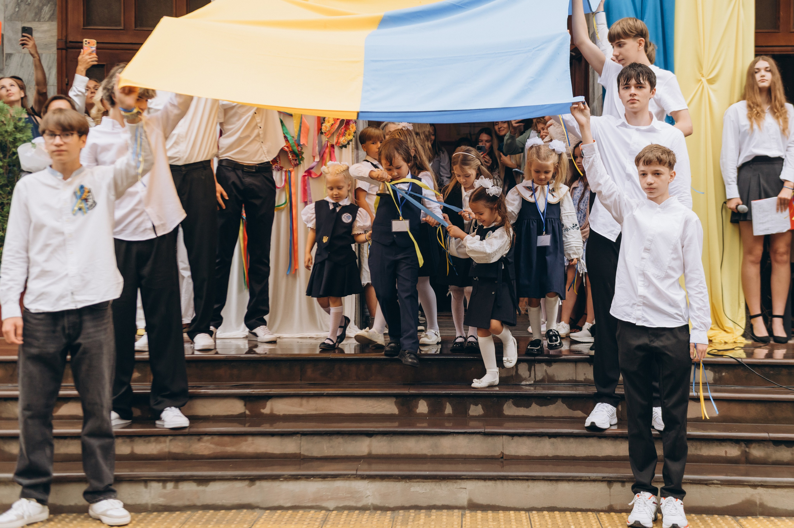 Перший дзвоник у Тернополі, фотосесія першокласників