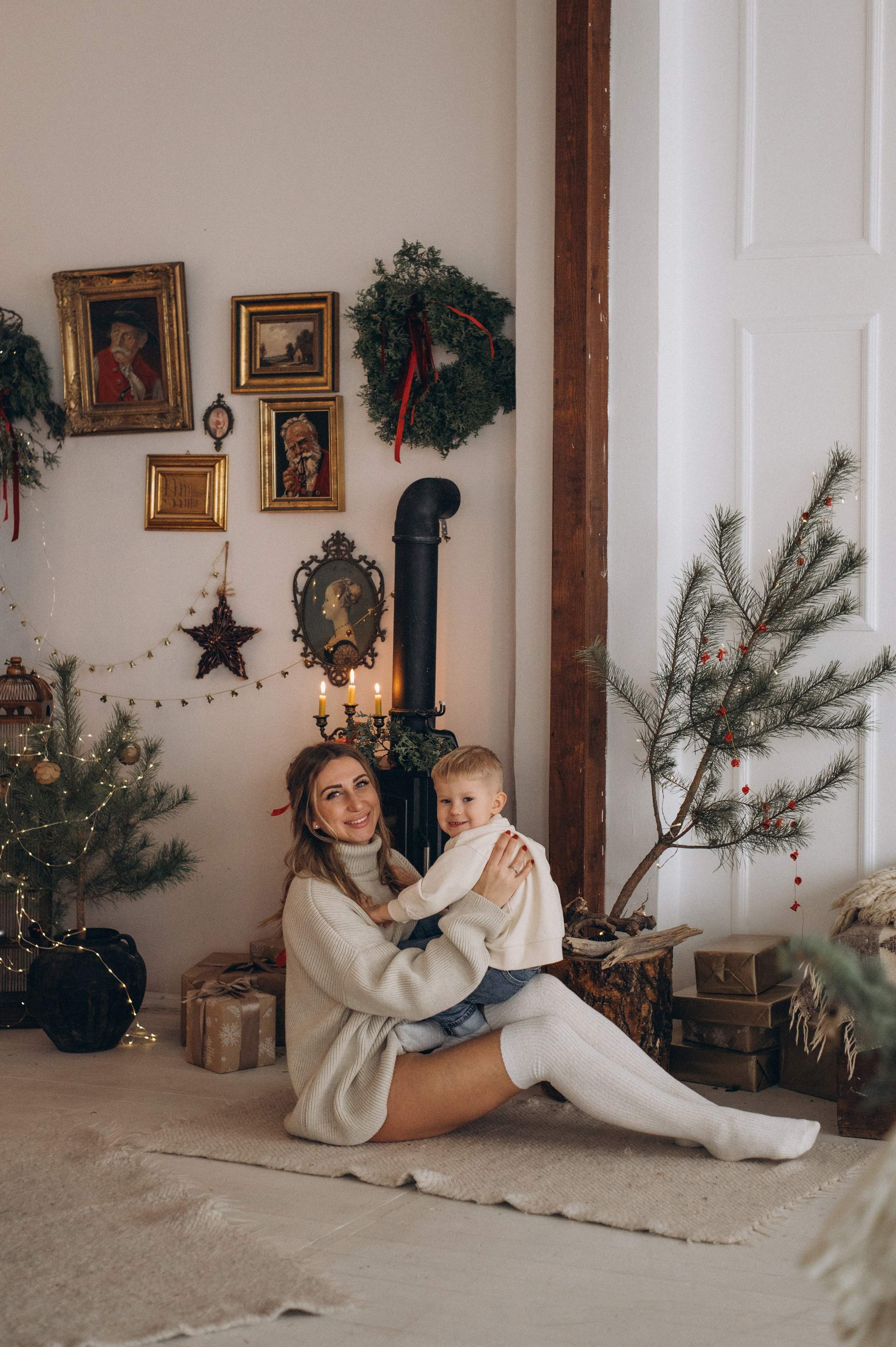 Новорічна сімейна фотосесія у студії Тернопіль, фотосесія мами та дитини, сімейний фотограф Тернопіль, новорічна зйомка. Сімейний, дитячий та індивідуальний фотограф в м. Тернопіль, м. Львів