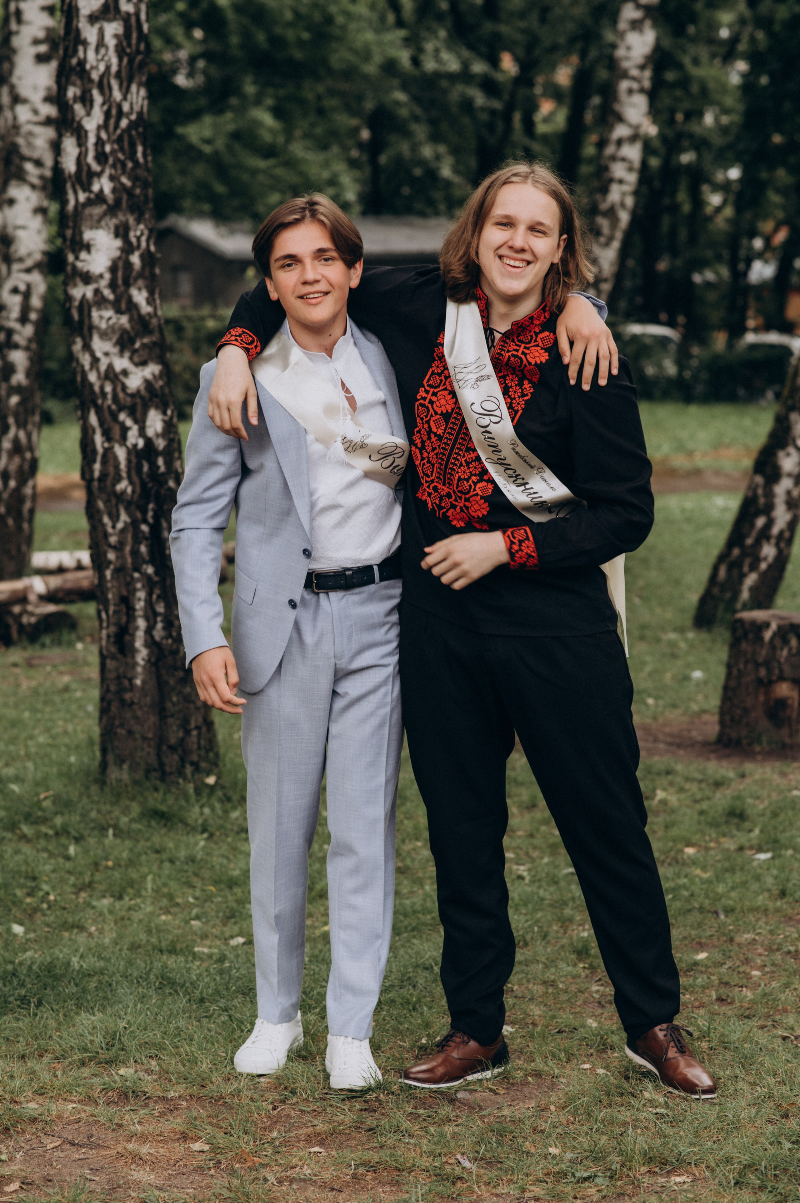 Фотосесія останнього дзвоника, фотосесія випускників Тернопіль, випускний 2024. Сімейний, дитячий та індивідуальний фотограф в м. Тернопіль, м. Львів