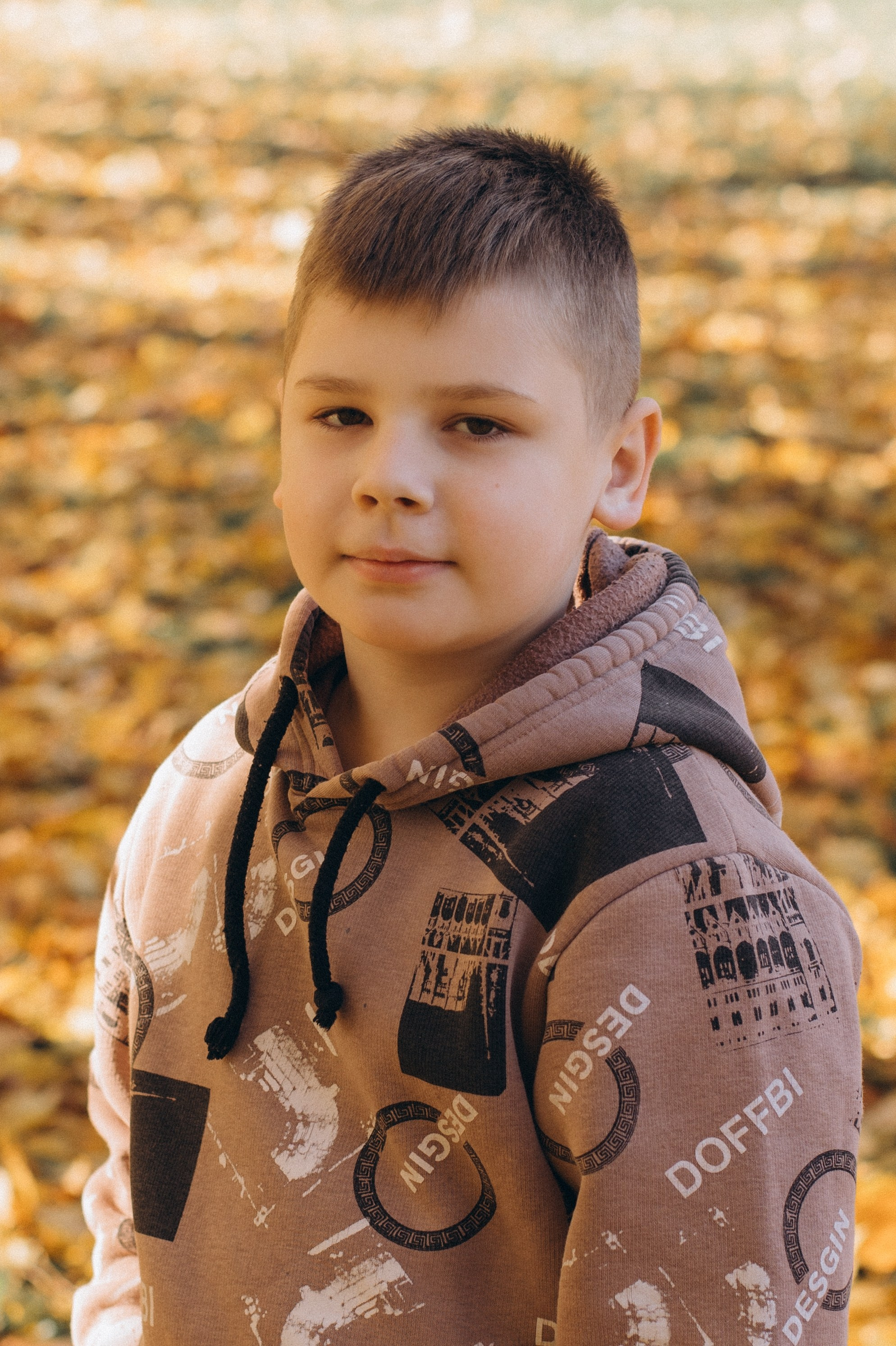 Осіння фотосесія 4 класу на віньєтки, випускні фотоальбоми Тернопіль, фотосесія випускників Тернопіль, шкільний випускний альбом Тернопіль. Сімейний, дитячий та індивідуальний фотограф в м. Тернопіль, м. Львів