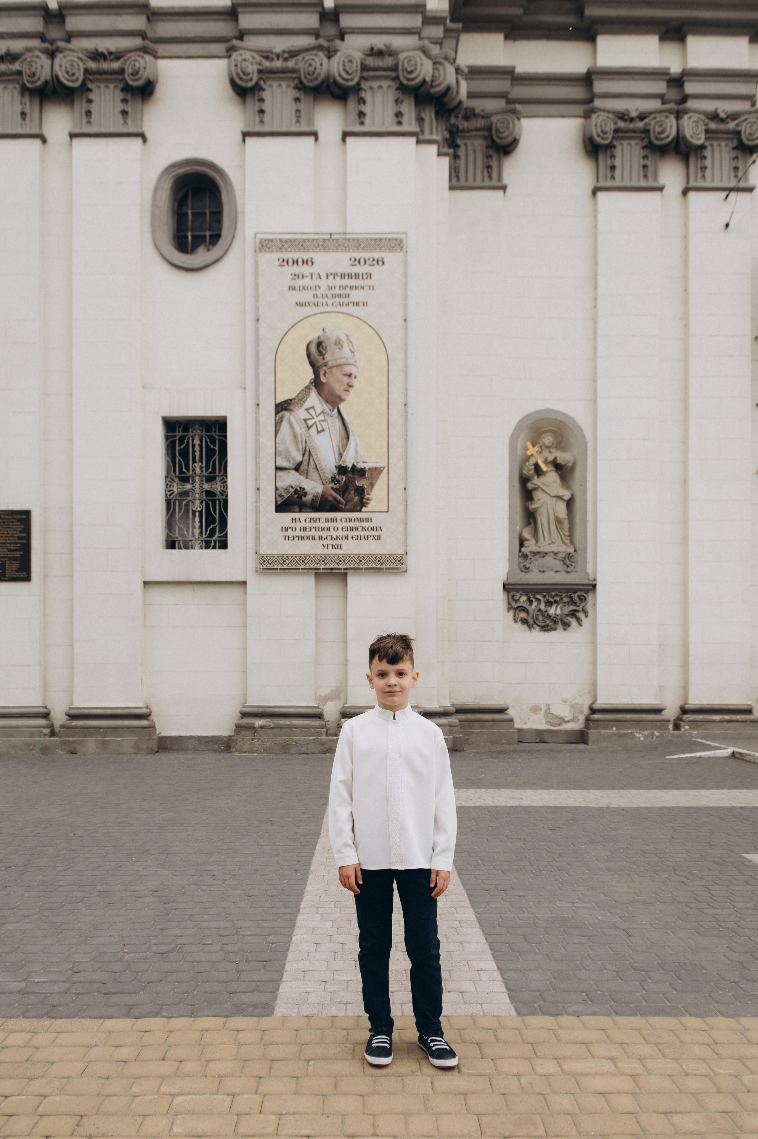 Фотосесія Першого Причастя Тернопіль, фотосесія Причастя Тернопіль, Таїнство Першого Причастя Тернопіль, Катедра Причастя Тернопіль. Сімейний, дитячий та індивідуальний фотограф в м. Тернопіль, м. Львів