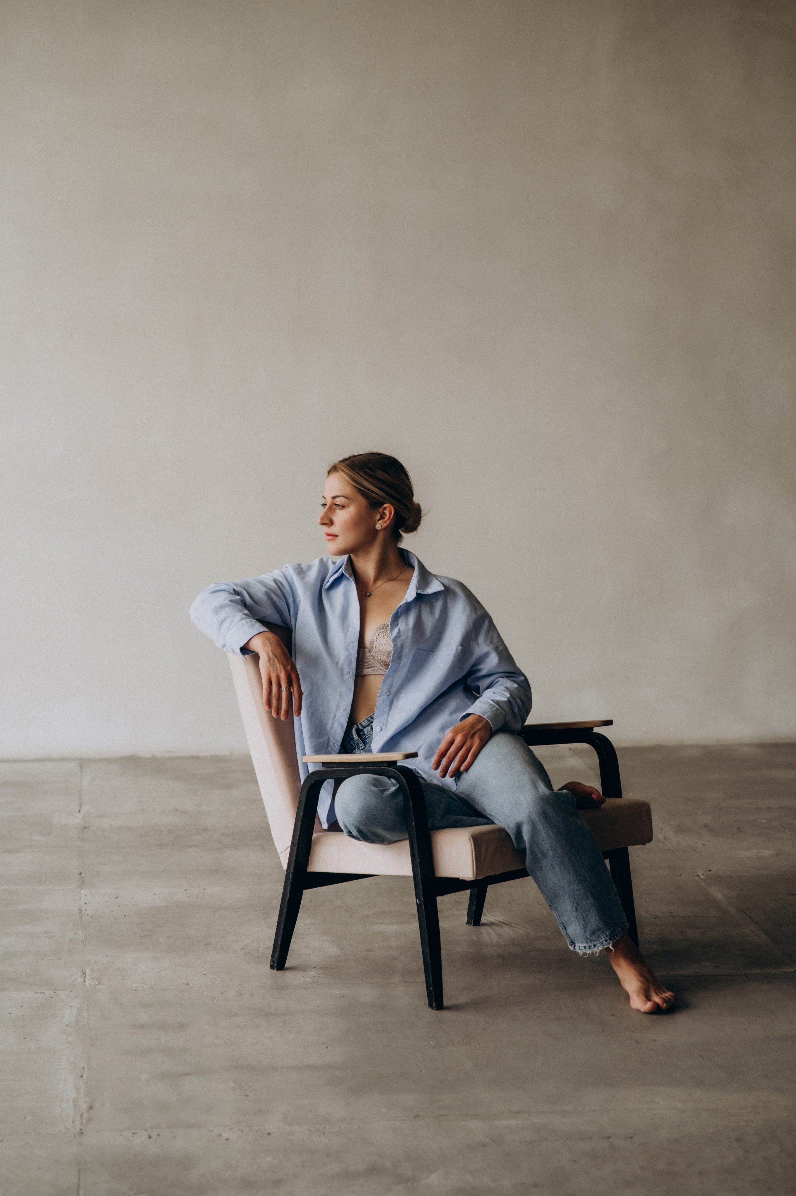 Індивідуальна фотосесія у студії Тернопіль, індивідуальна зйомка Львів. Сімейний, дитячий та індивідуальний фотограф в м. Тернопіль, м. Львів