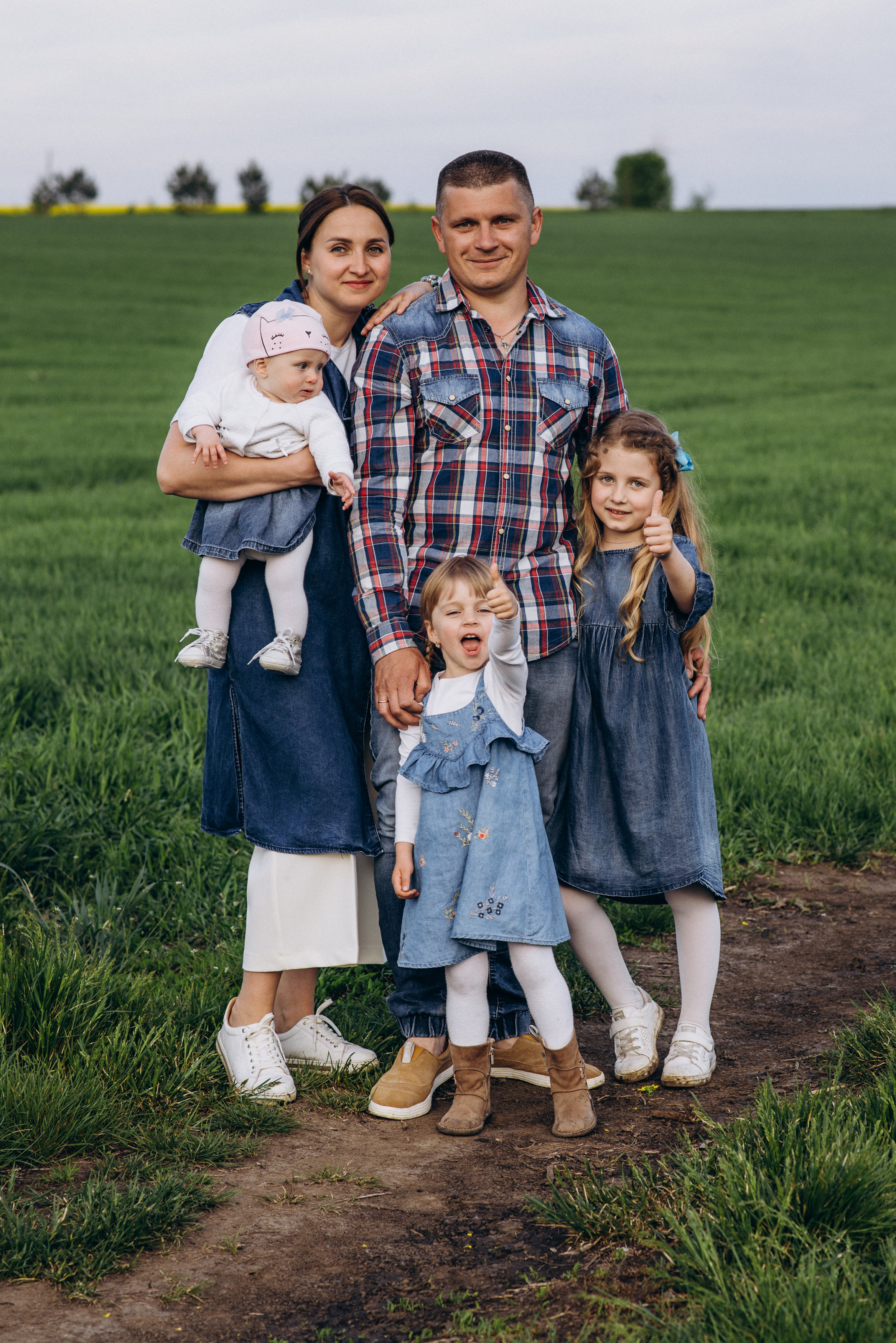 Сімейна фотосесія. Тарас, Тетяна, Орися, Яринка, Софія. Тернопільська обл. Сімейний, дитячий та індивідуальний фотограф в м. Тернопіль, м. Львів