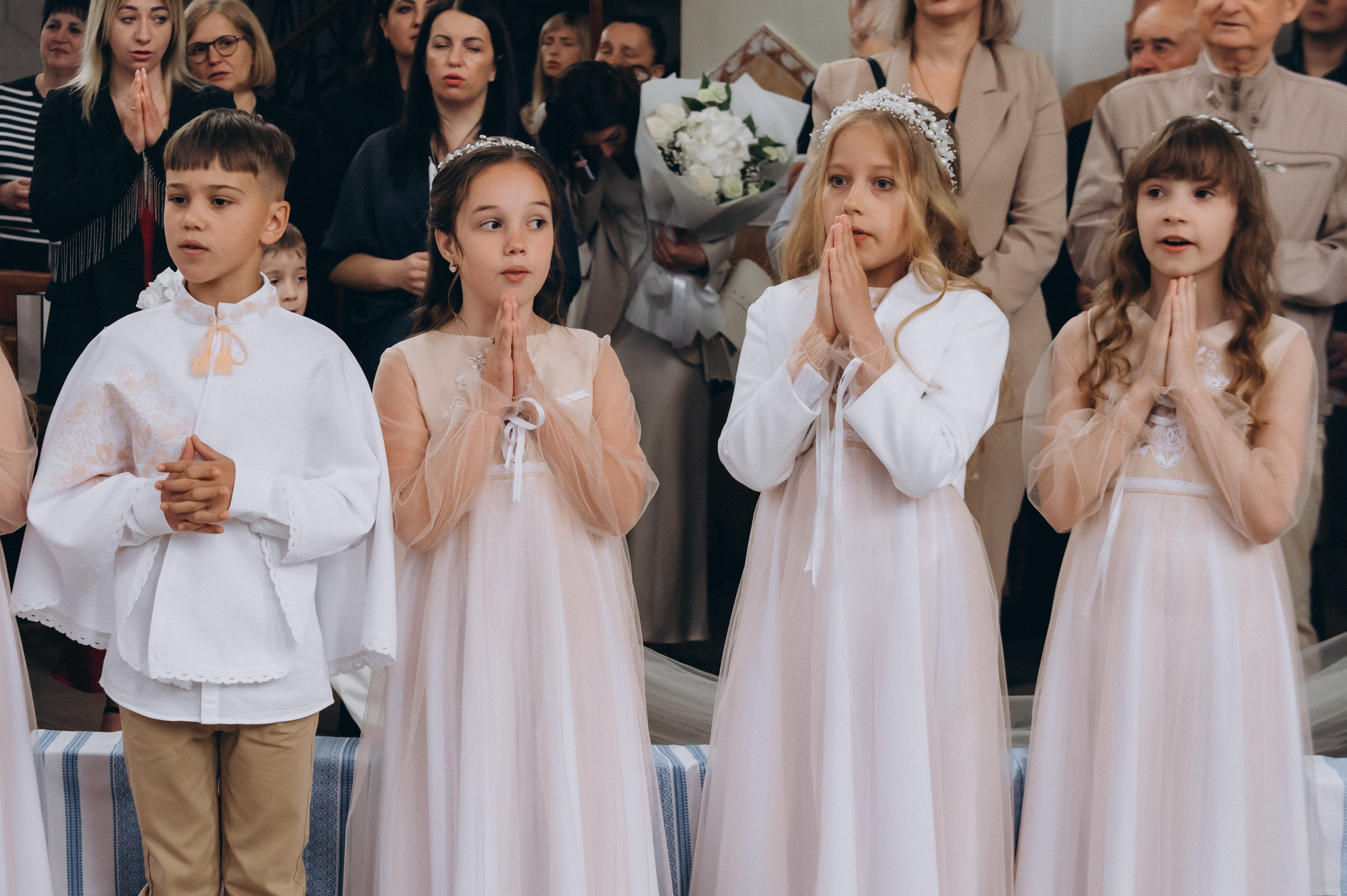 Фотосесія Причастя Тернопіль, зйомка Причастя, фотограф на Причастя Тернопіль, Причастя Львів, Причастя церква Михаїла Тернопіль. Сімейний, дитячий та індивідуальний фотограф в м. Тернопіль, м. Львів