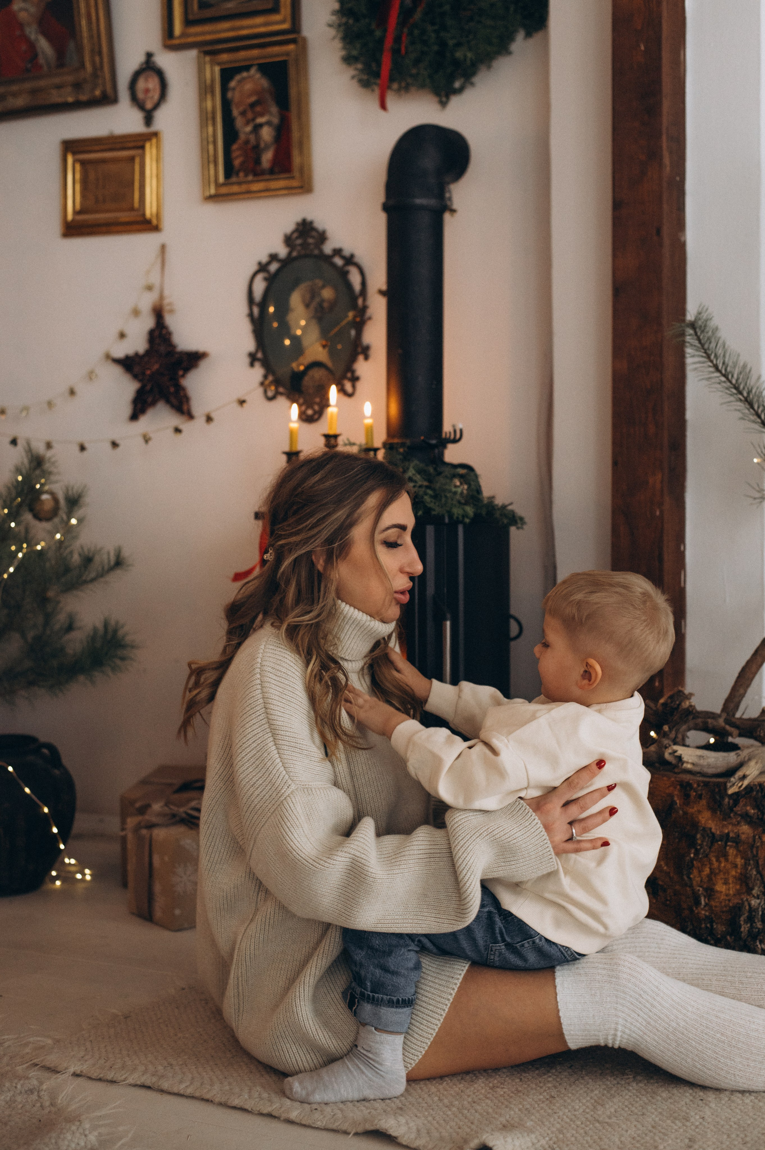 Новорічна сімейна фотосесія у студії Тернопіль, фотосесія мами та дитини, сімейний фотограф Тернопіль, новорічна зйомка. Сімейний, дитячий та індивідуальний фотограф в м. Тернопіль, м. Львів