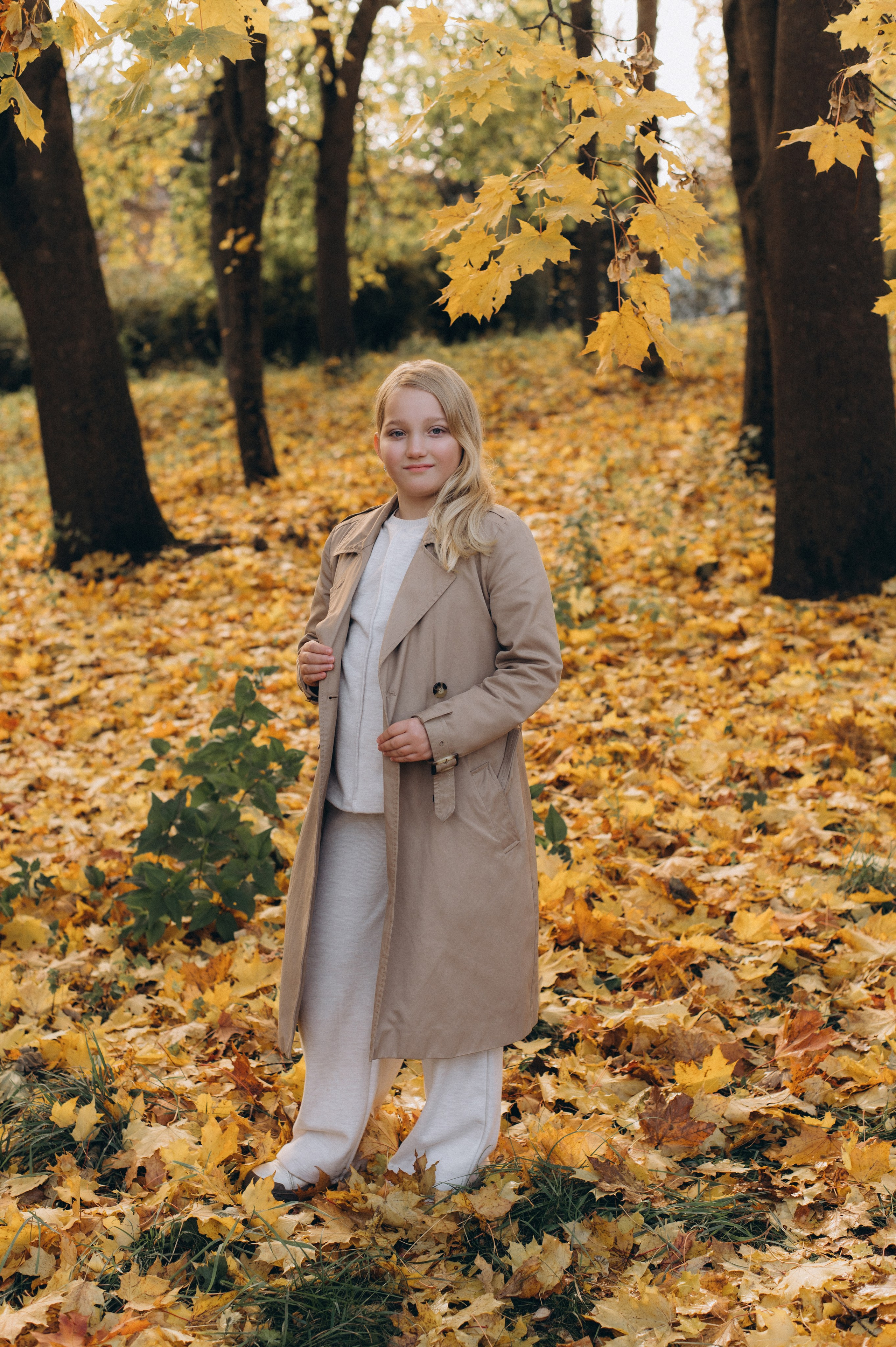 Осіння фотосесія 4 класу на віньєтки, випускні фотоальбоми Тернопіль, фотосесія випускників Тернопіль, шкільний випускний альбом Тернопіль. Сімейний, дитячий та індивідуальний фотограф в м. Тернопіль, м. Львів