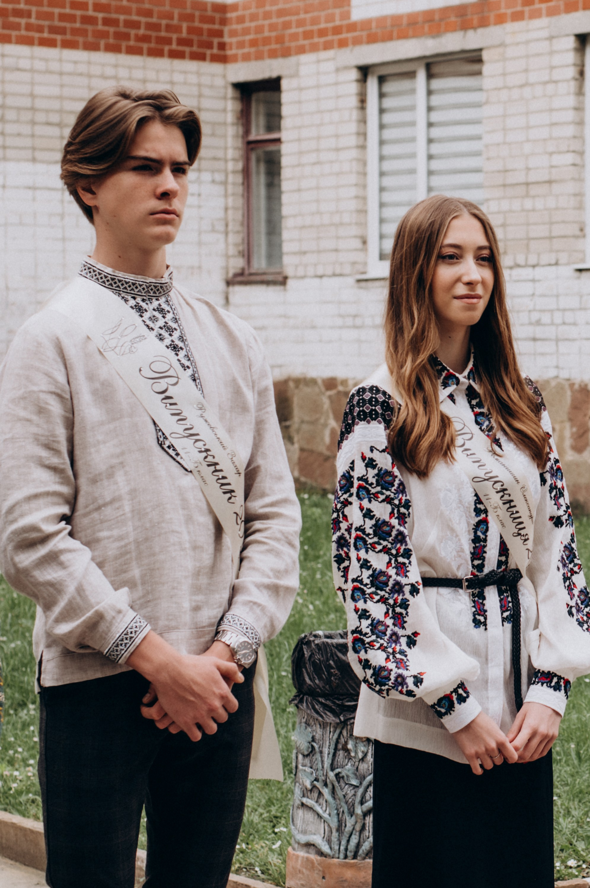 Фотосесія останнього дзвоника, фотосесія випускників Тернопіль, випускний 2024. Сімейний, дитячий та індивідуальний фотограф в м. Тернопіль, м. Львів