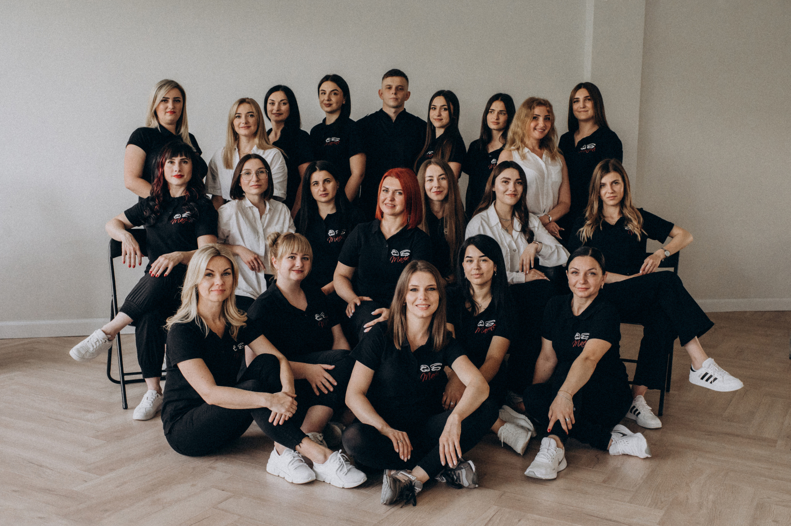 Зйомка персоналу Салону краси. Сімейний, дитячий та індивідуальний фотограф в м. Тернопіль, м. Львів