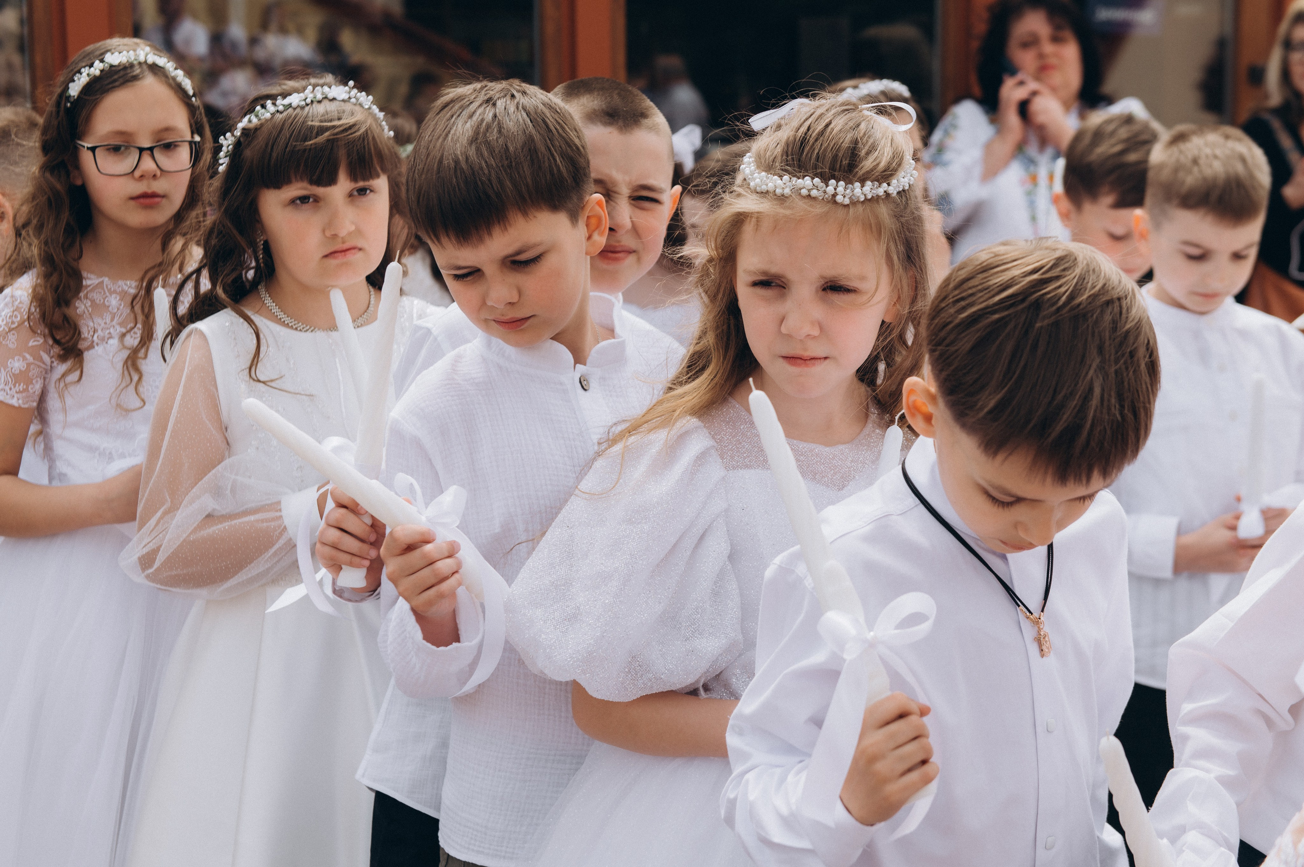 Фотосесія Причастя Тернопіль, зйомка Причастя, фотограф на Причастя Тернопіль, Причастя Львів, церква Петра і Павла. Сімейний, дитячий та індивідуальний фотограф в м. Тернопіль, м. Львів