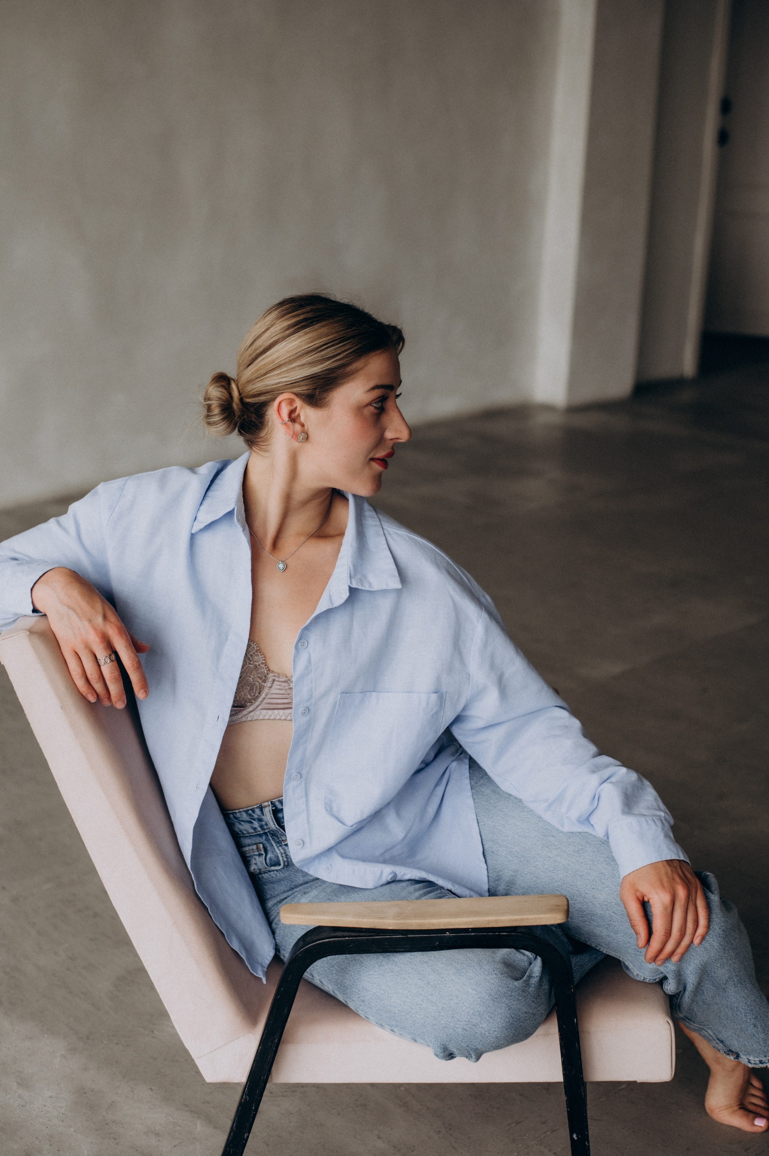 Індивідуальна фотосесія у студії Тернопіль, індивідуальна зйомка Львів. Сімейний, дитячий та індивідуальний фотограф в м. Тернопіль, м. Львів