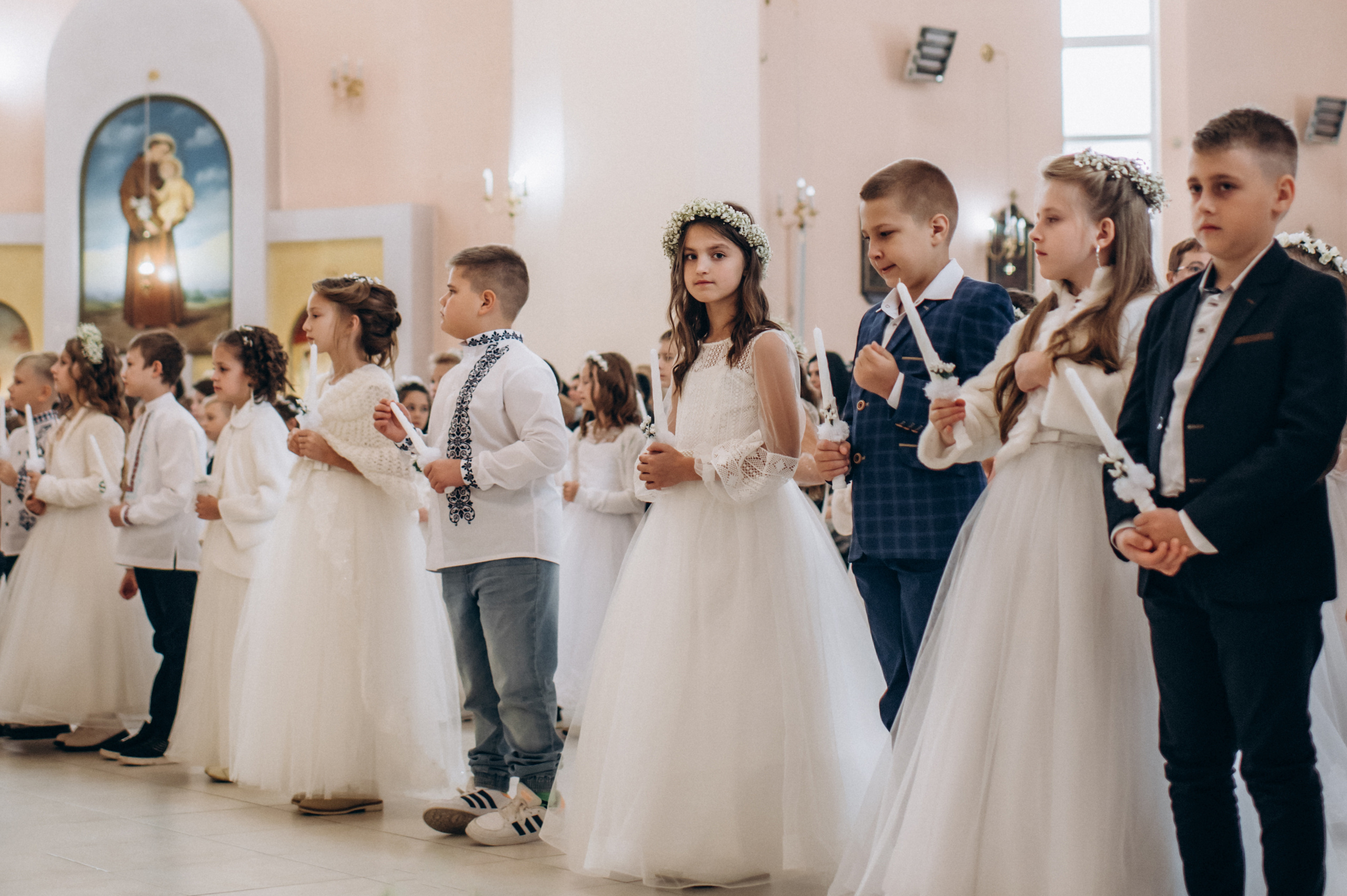 Фотосесія Першого Причастя Тернопіль, зйомка Причастя Тернопіль, Таїнство Першого Причастя Тернопіль, Катедра Причастя Тернопіль. Сімейний, дитячий та індивідуальний фотограф в м. Тернопіль, м. Львів