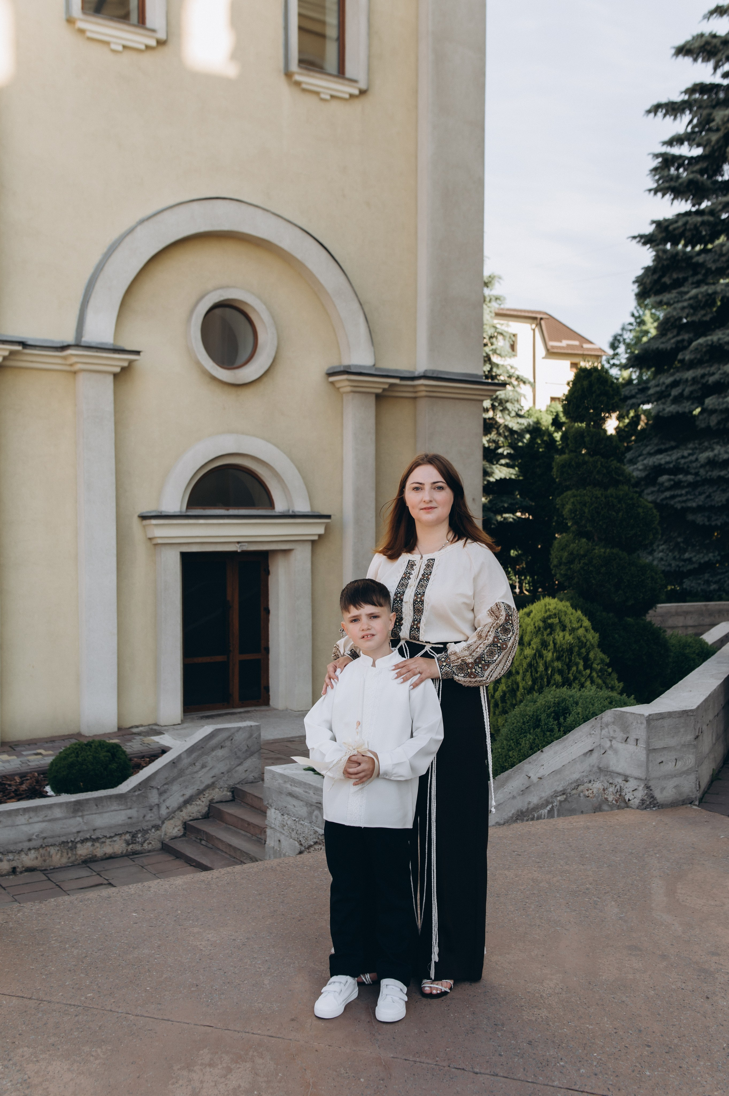 Фотосесія Першого Причастя Тернопіль, зйомка Першого Причастя Тернопіль, Церква Успіння Пресвятої Богородиці Причастя Тернопіль. Сімейний, дитячий та індивідуальний фотограф в м. Тернопіль, м. Львів