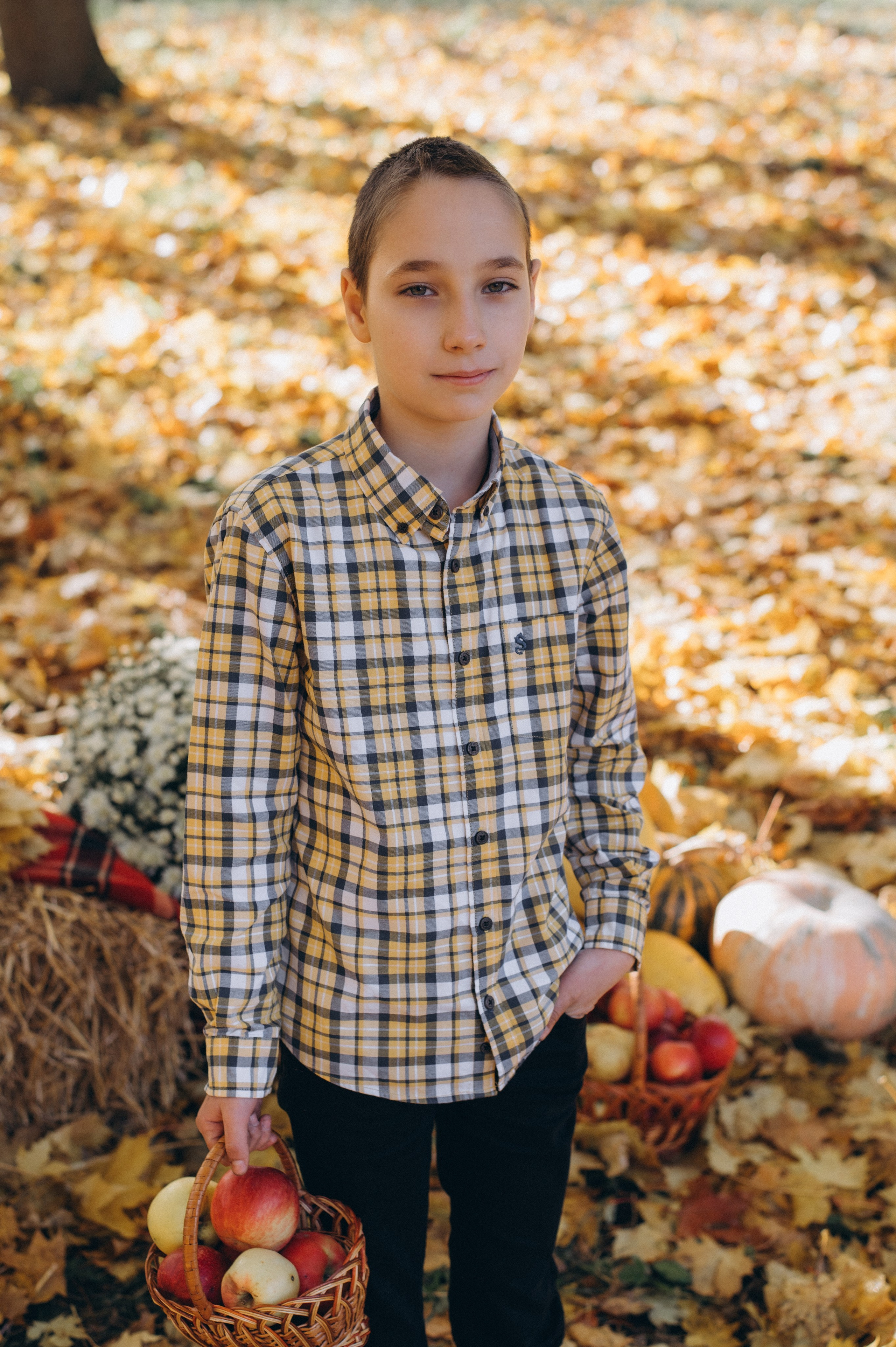 Осіння фотосесія 4 класу на віньєтки, випускні фотоальбоми Тернопіль, фотосесія випускників Тернопіль, шкільний випускний альбом Тернопіль. Сімейний, дитячий та індивідуальний фотограф в м. Тернопіль, м. Львів