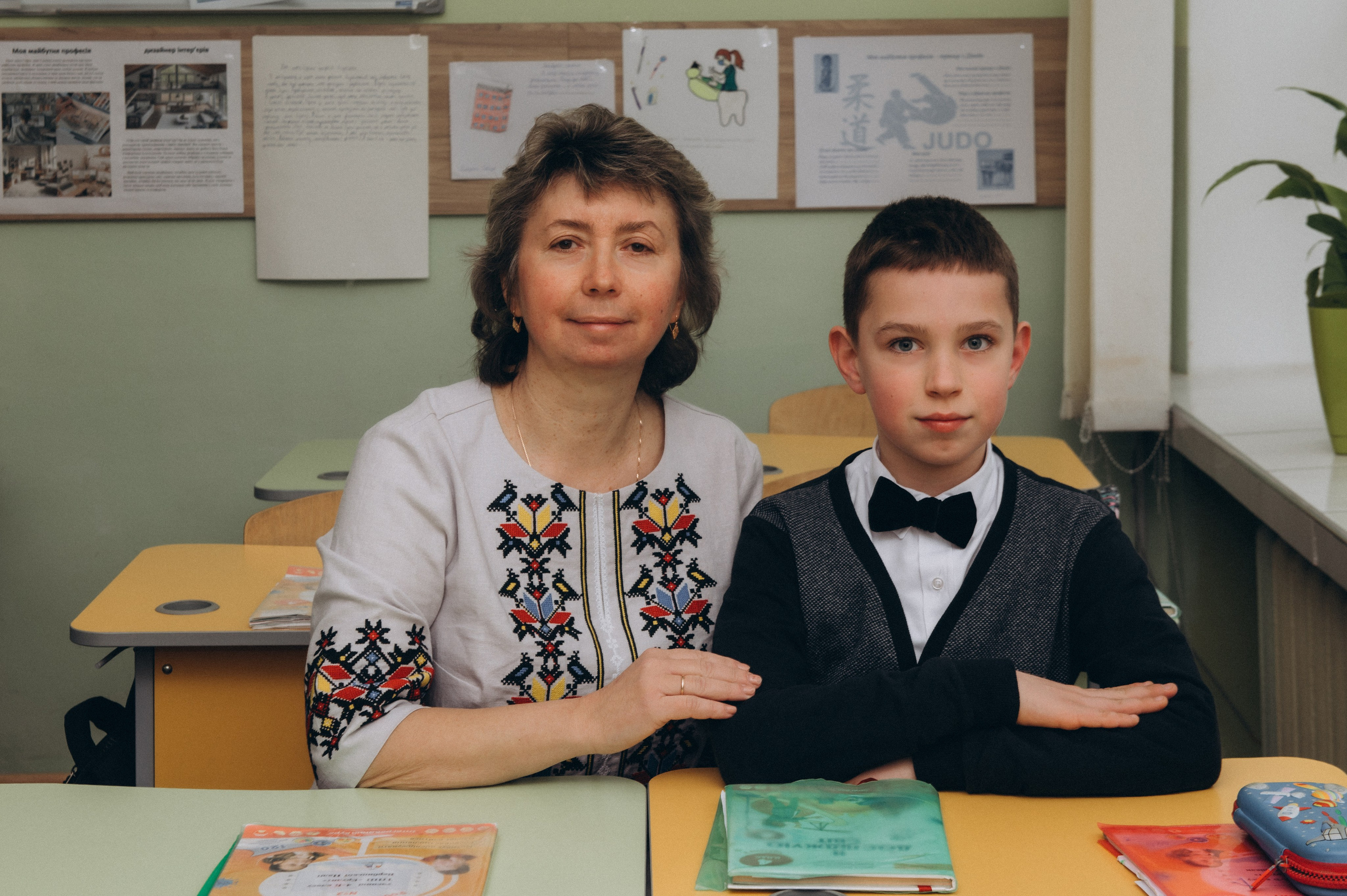 Шкільна фотосесія на віньєтки Тернопіль, фотосесія випускників Тернопіль, зйомка на віньєтки, шкільні фотоальбоми Тернопіль. Сімейний, дитячий та індивідуальний фотограф в м. Тернопіль, м. Львів