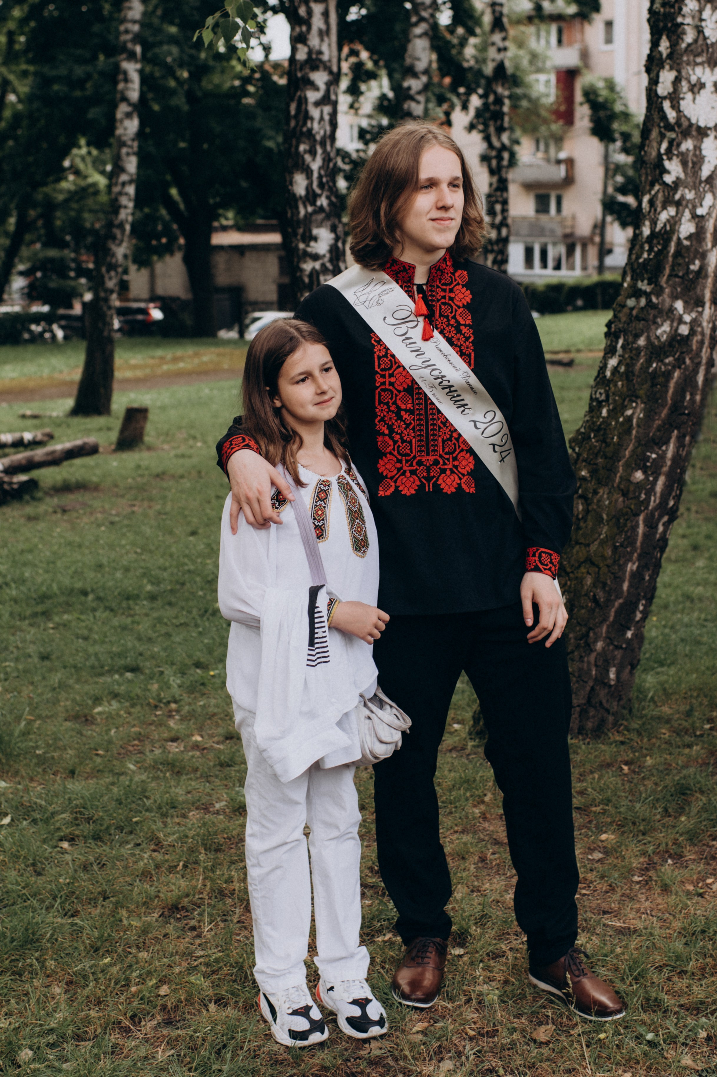 Фотосесія останнього дзвоника, фотосесія випускників Тернопіль, випускний 2024. Сімейний, дитячий та індивідуальний фотограф в м. Тернопіль, м. Львів